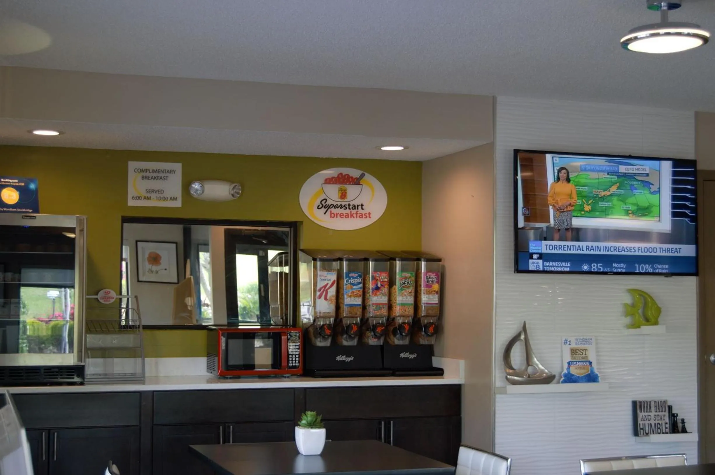 Super 8 by Wyndham Stockbridge