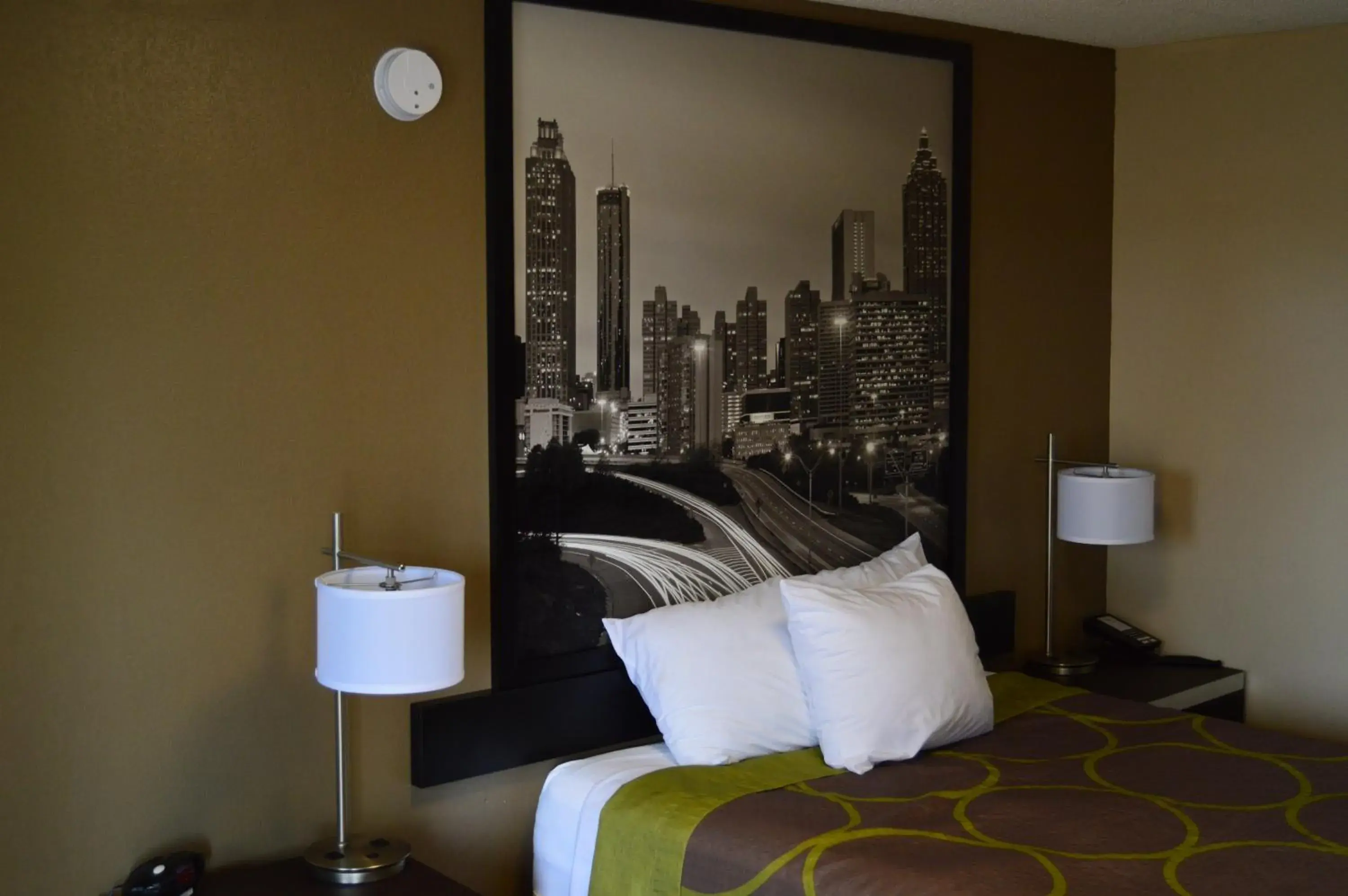 Bed in Super 8 by Wyndham Stockbridge Bed in Super 8 by Wyndham Stockbridge