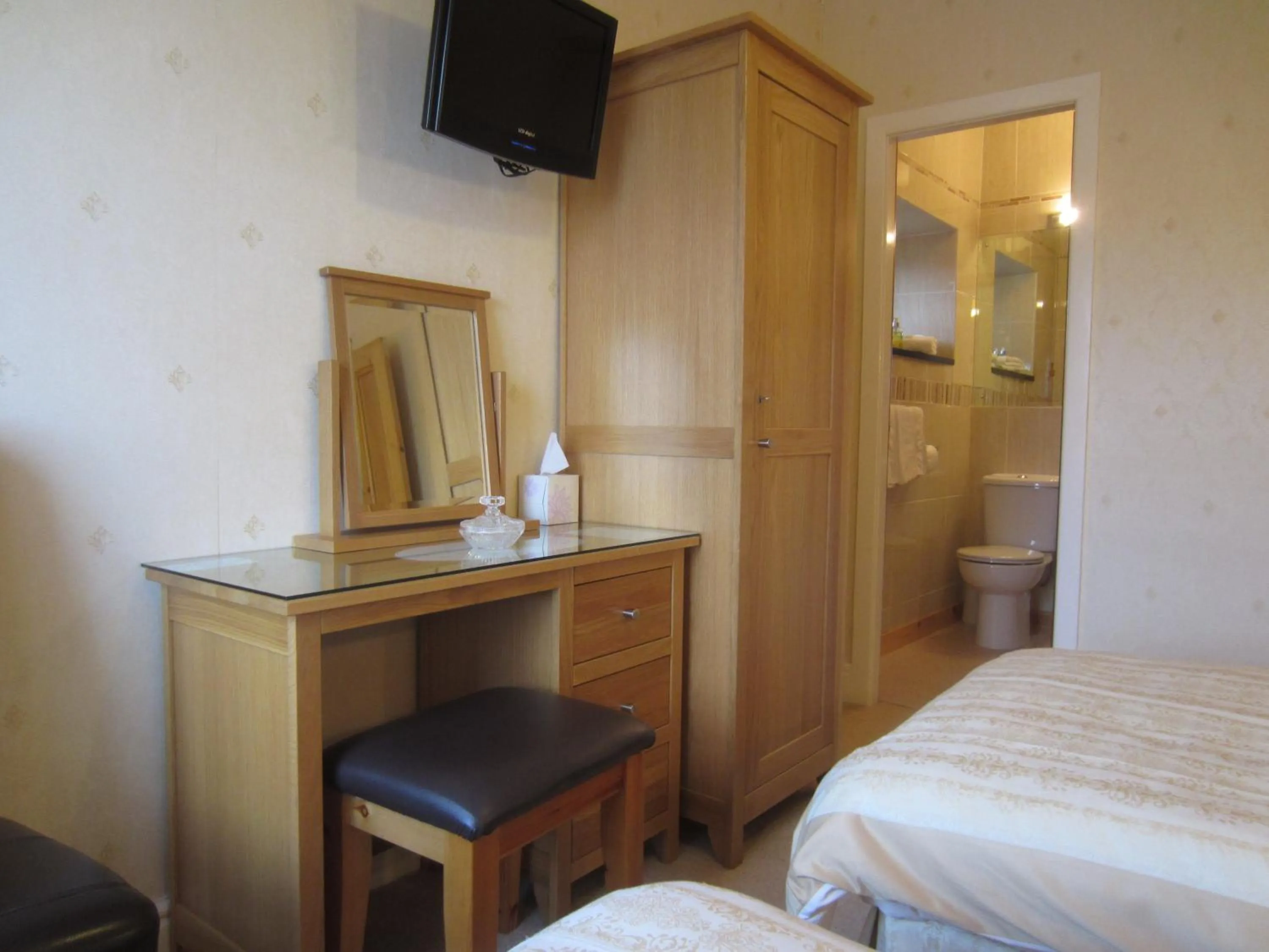 Bathroom in Gwrach Ynys Country Guest House