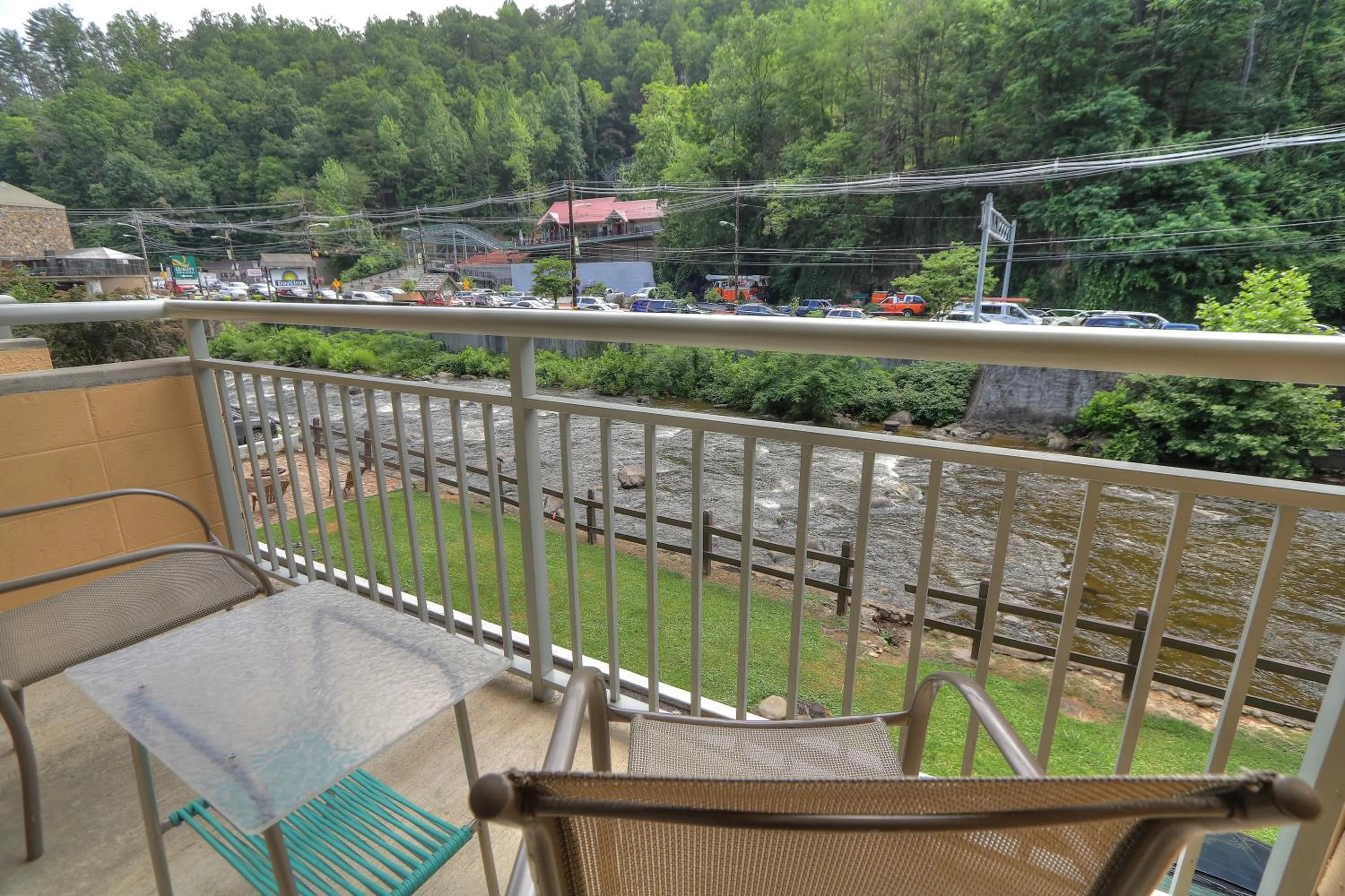Mountain view in Gatlinburg River Inn