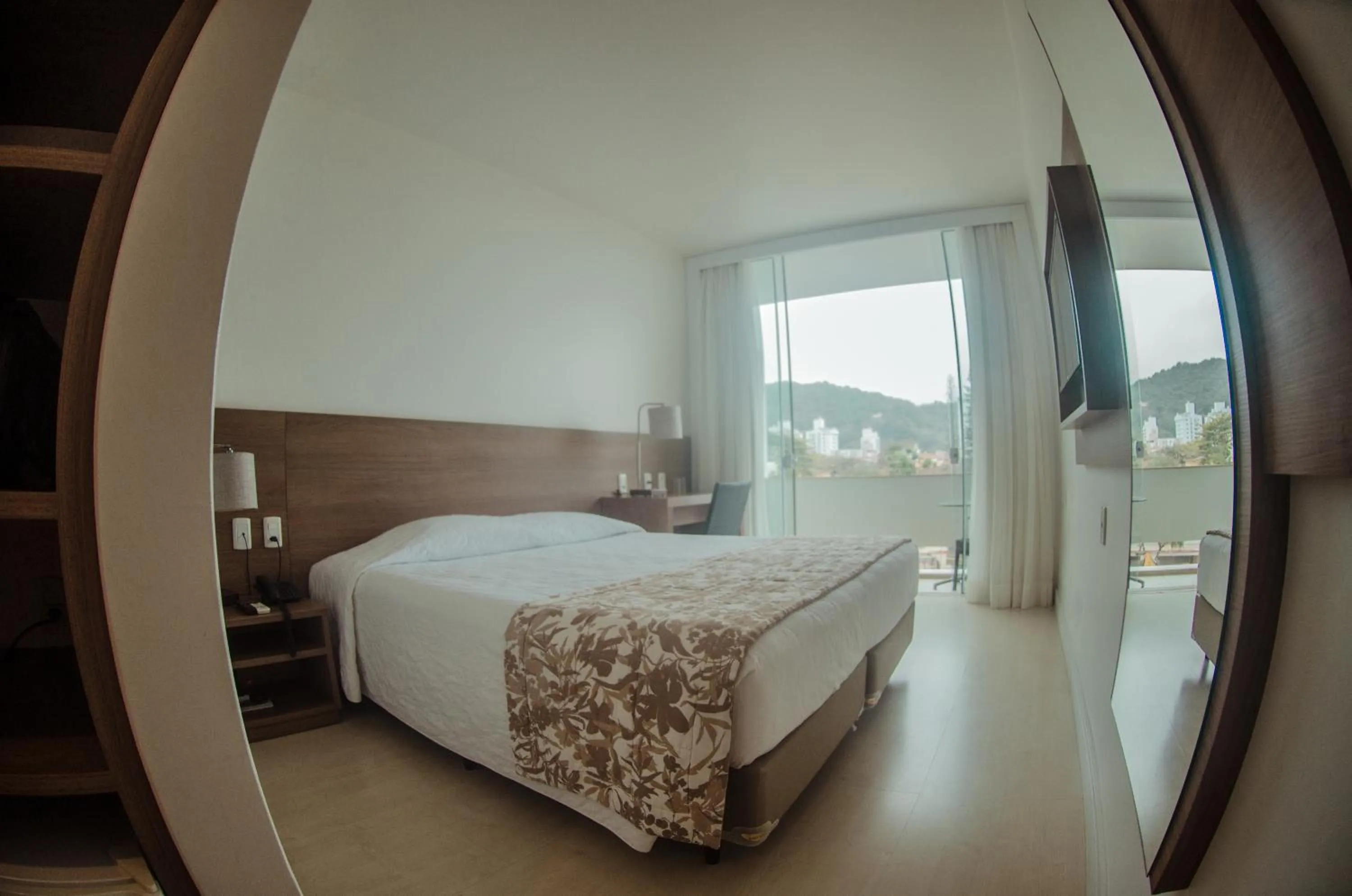 Bedroom, Bed in Hotel Marambaia Cabeçudas - frente mar