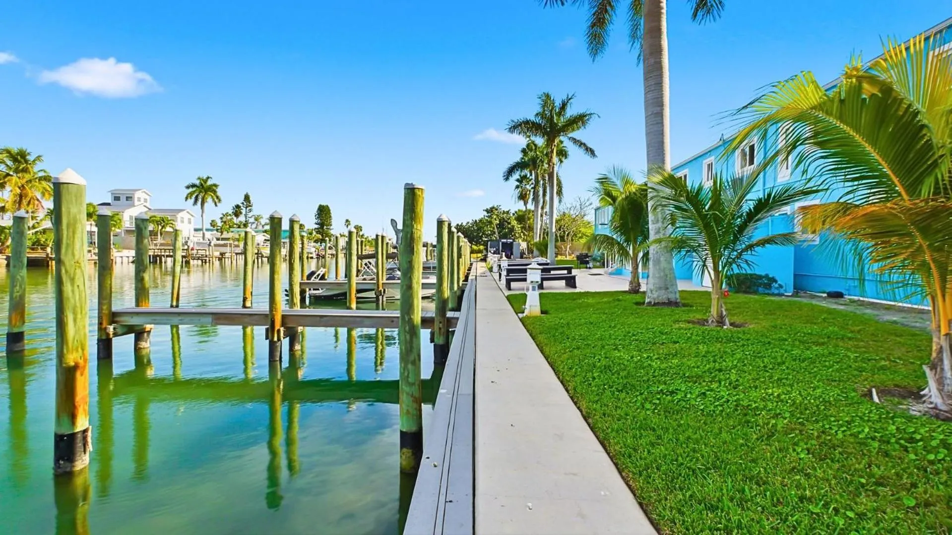 Bayside Inn and Marina