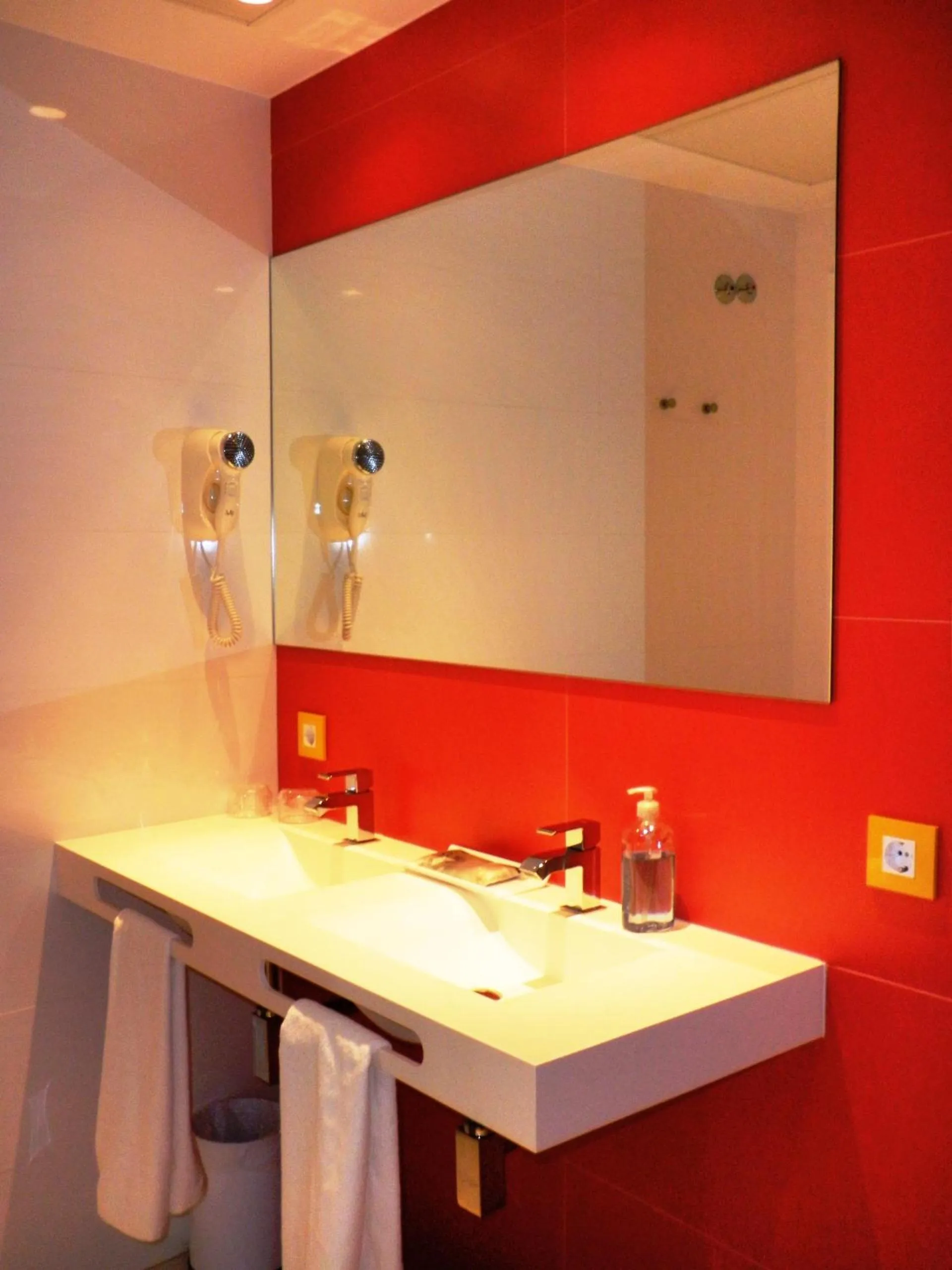 Bathroom in Hotel del Juguete