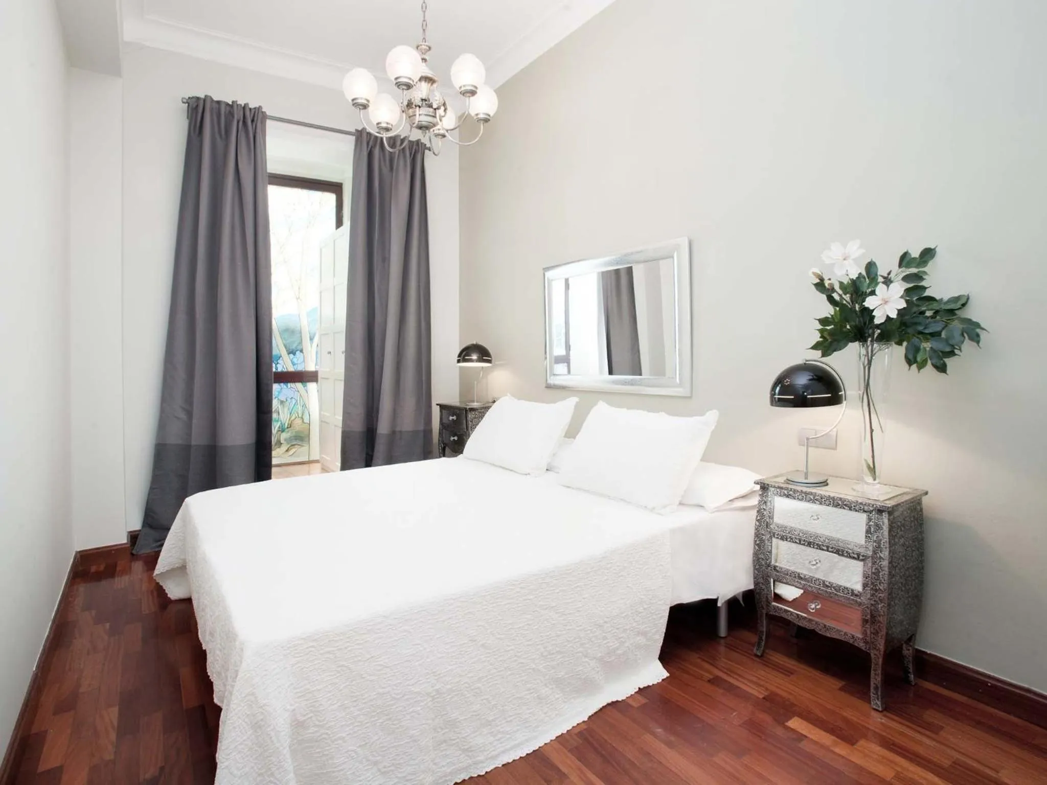 Bed in BCN Rambla Catalunya Apartments