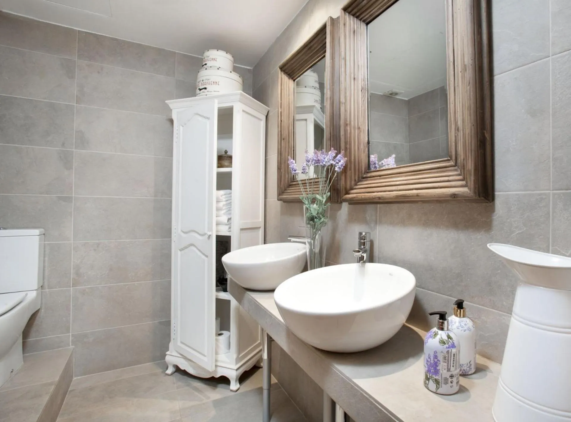 BCN Rambla Catalunya Apartments