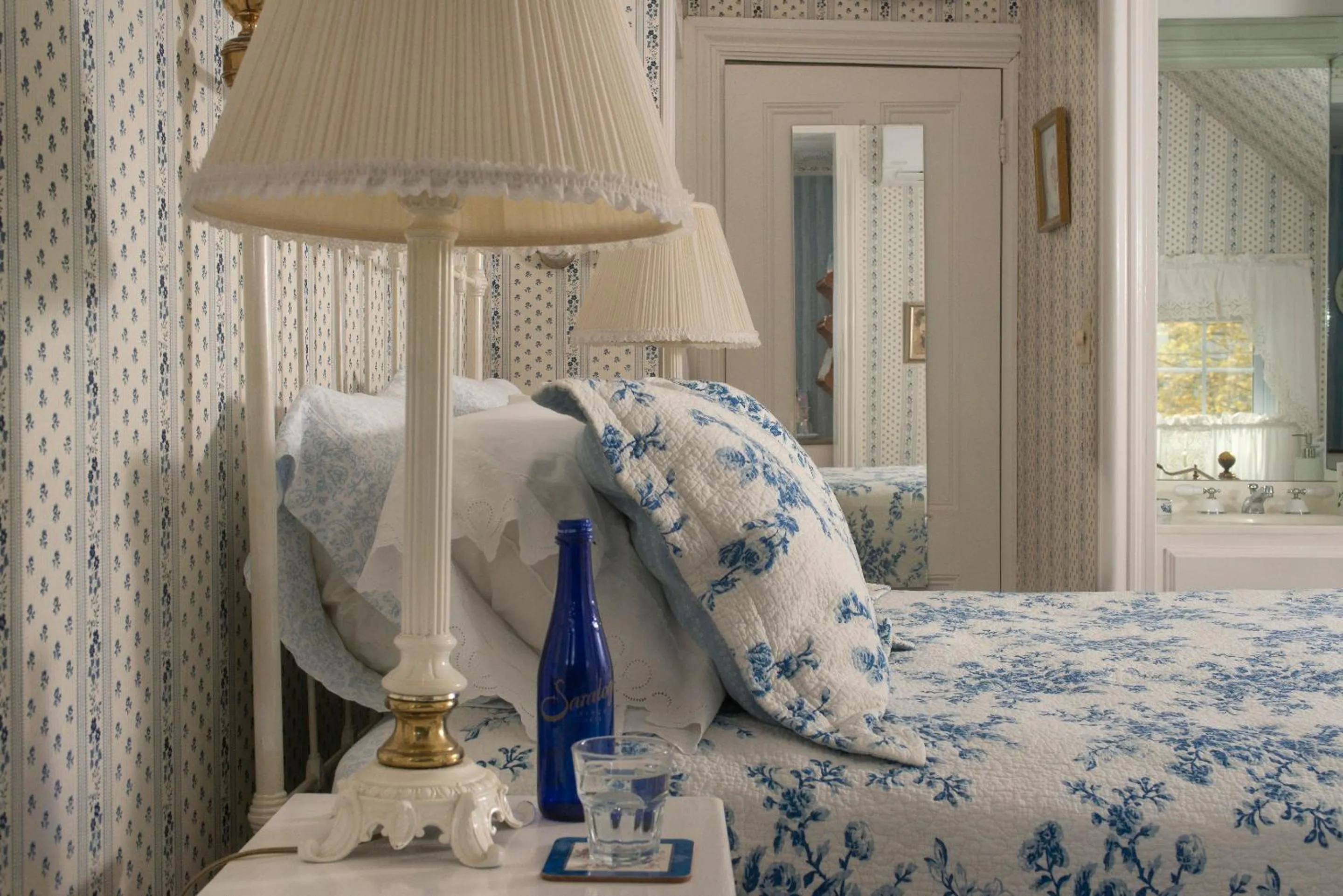 Bedroom, Bed in Camden Maine Stay Inn