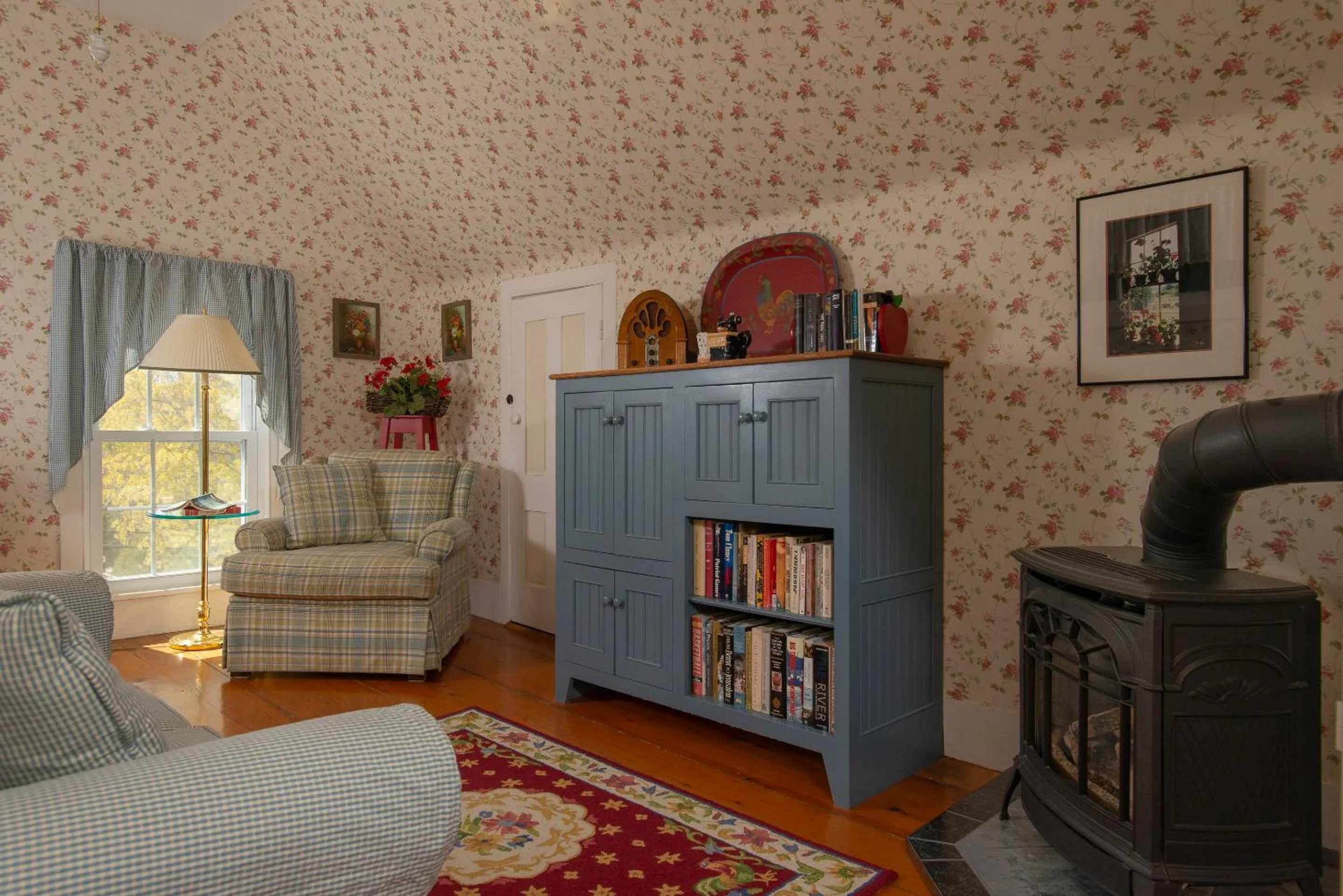 Living room in Camden Maine Stay Inn