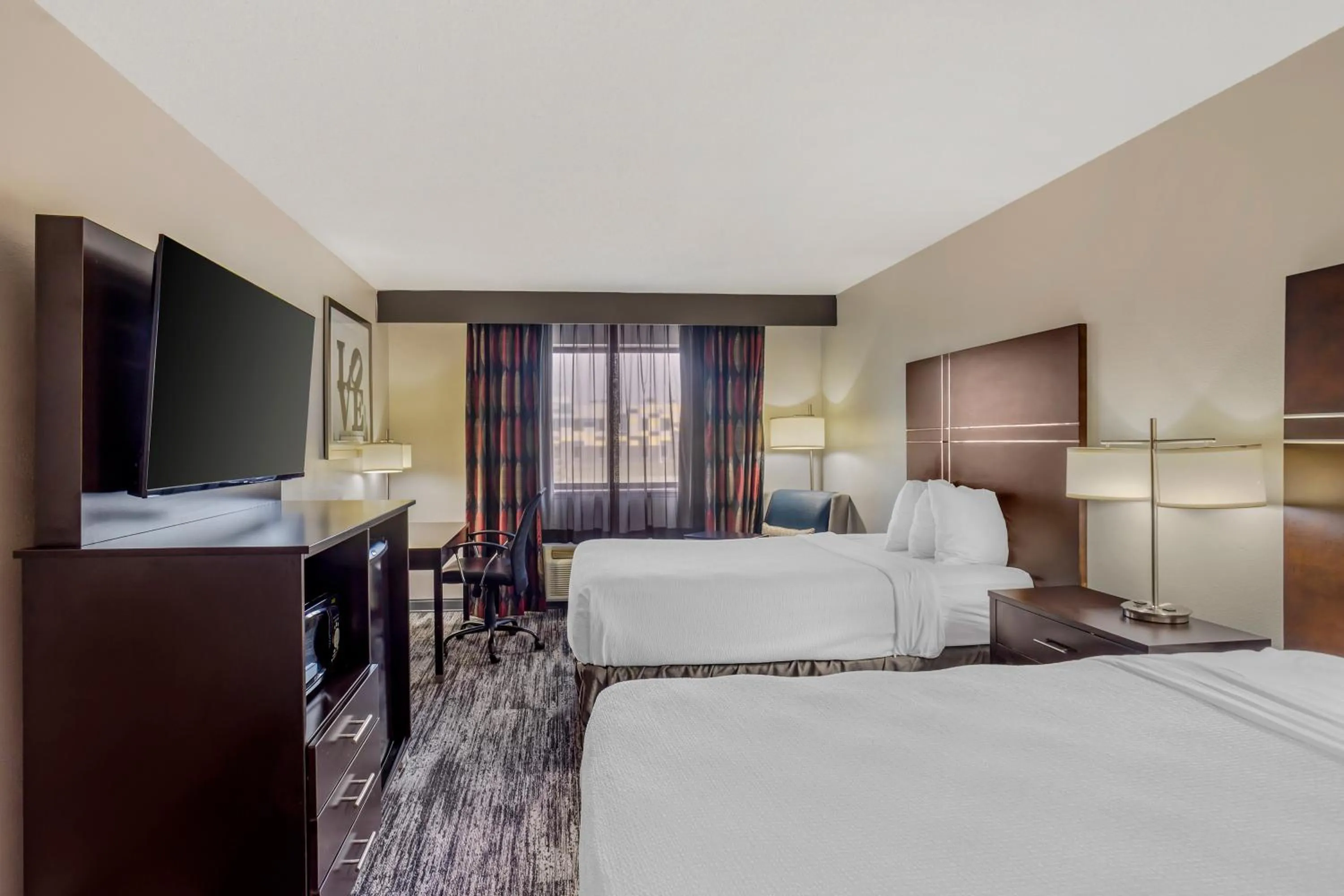 Bedroom, Bed in Best Western Shippensburg