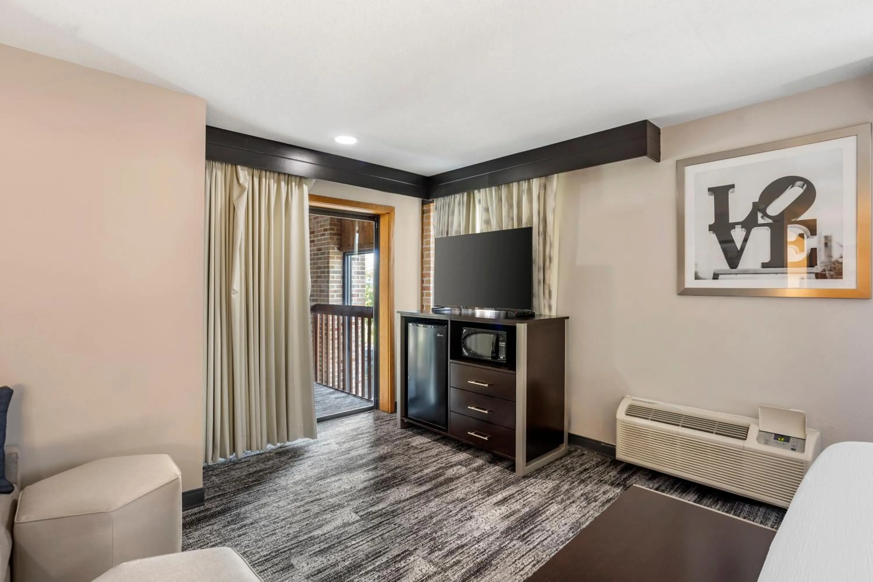 Bedroom in Best Western Shippensburg