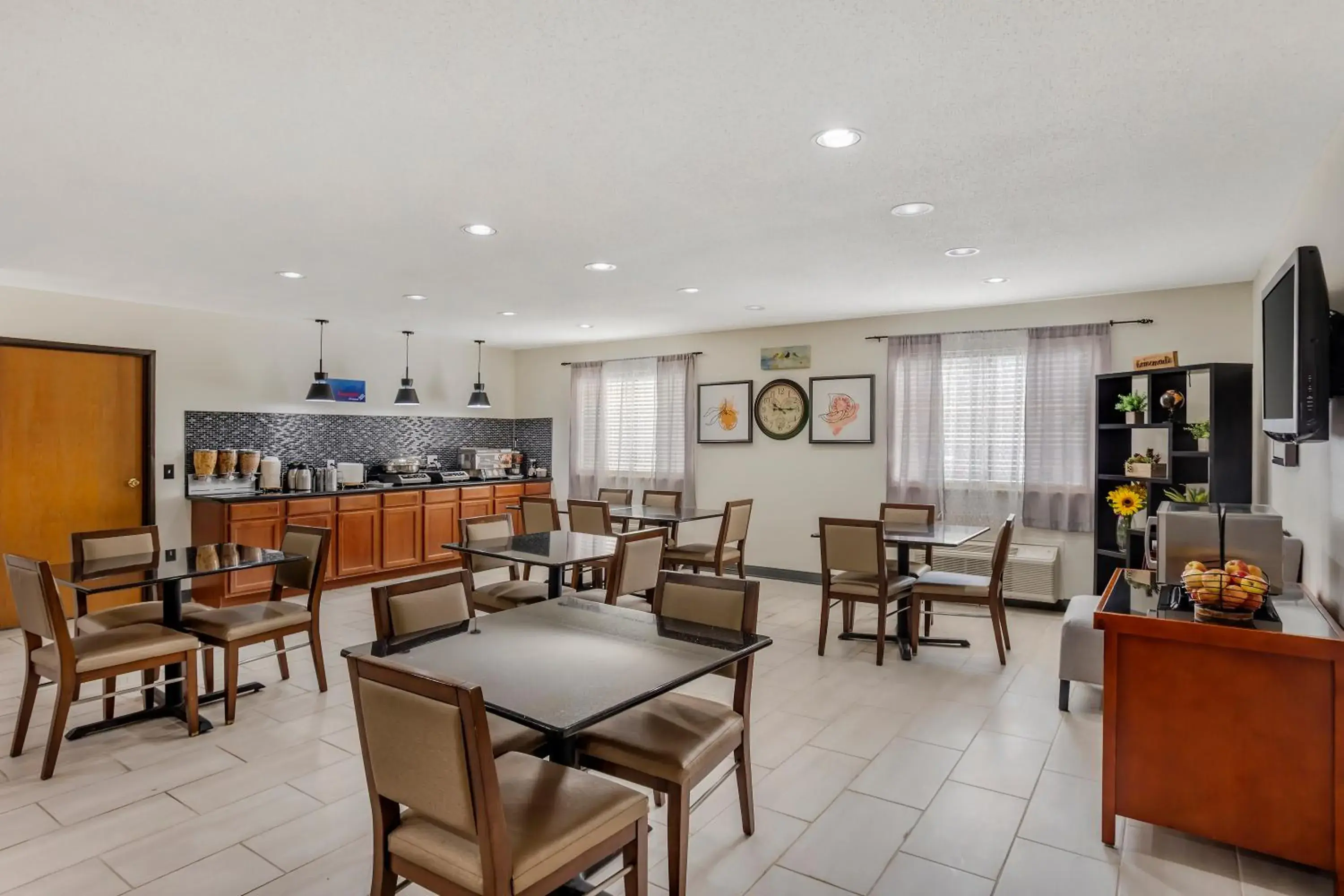 Breakfast in Best Western Shippensburg Breakfast in Best Western Shippensburg