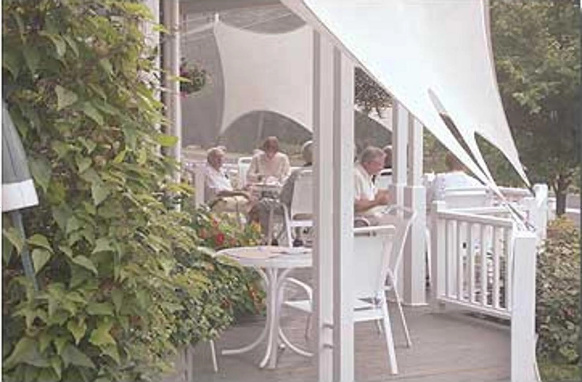 Restaurant/places to eat in Mount Battie Inn