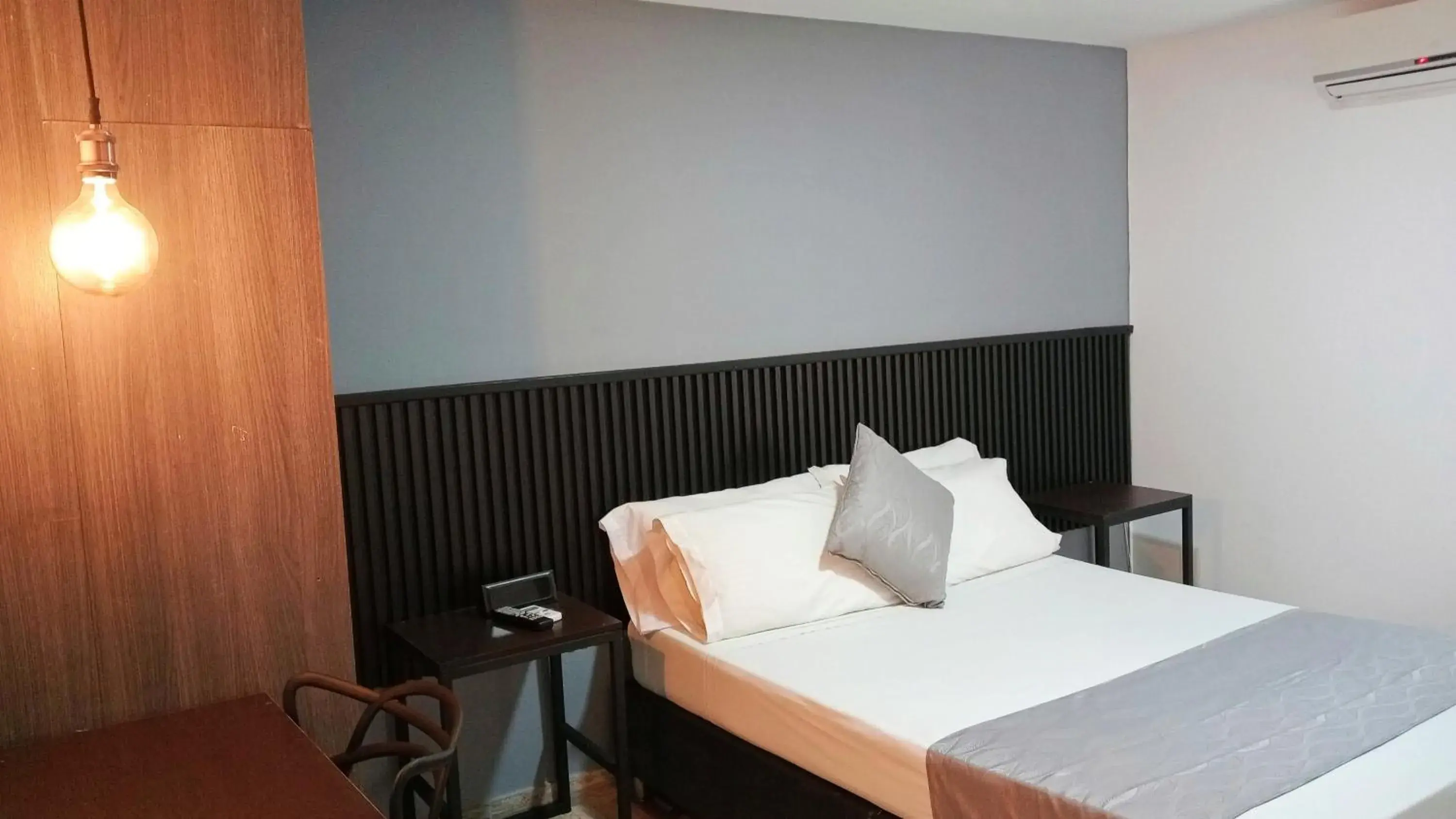 Bed in Hotel Palmas del Estadio Bed in Hotel Palmas del Estadio