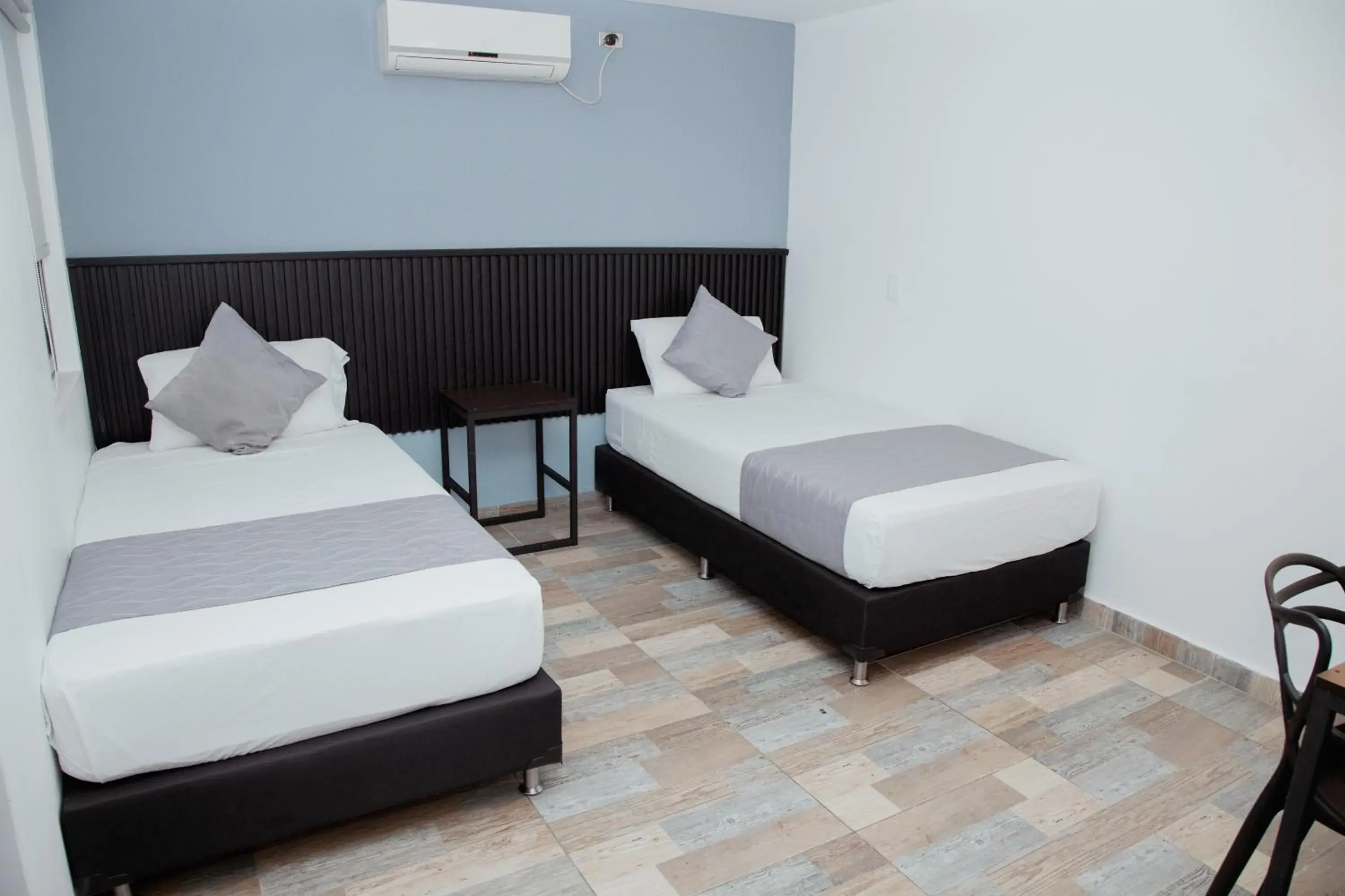 Twin Room in Hotel Palmas del Estadio Twin Room in Hotel Palmas del Estadio