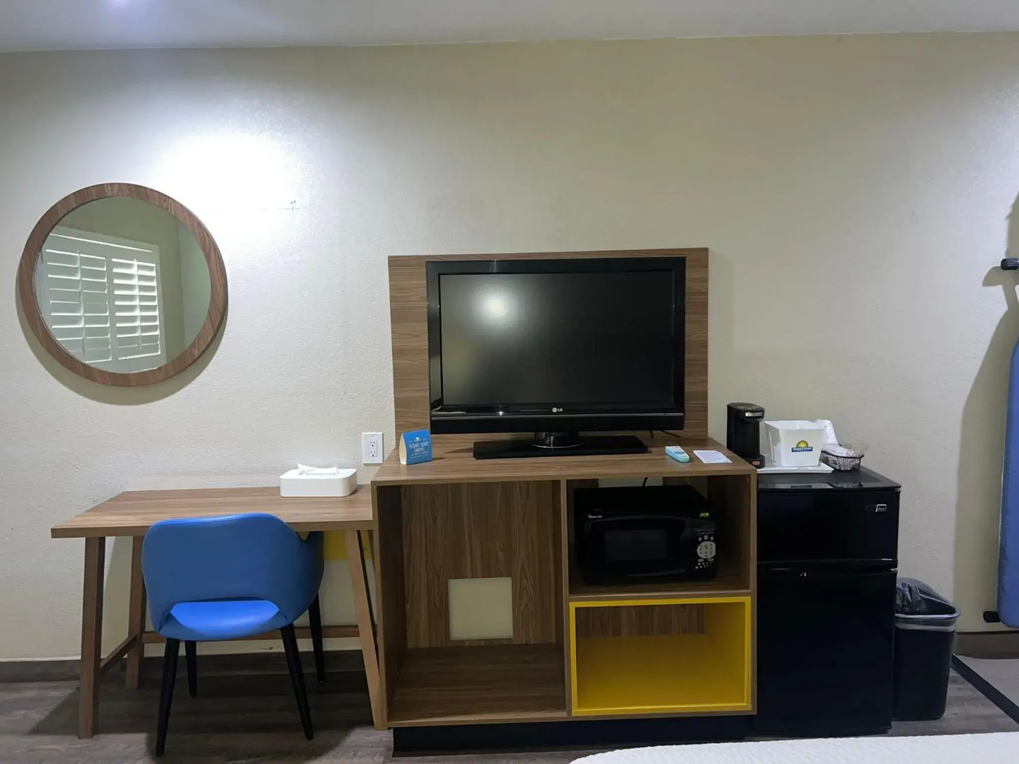 Living room in Days Inn by Wyndham El Centro Living room in Days Inn by Wyndham El Centro