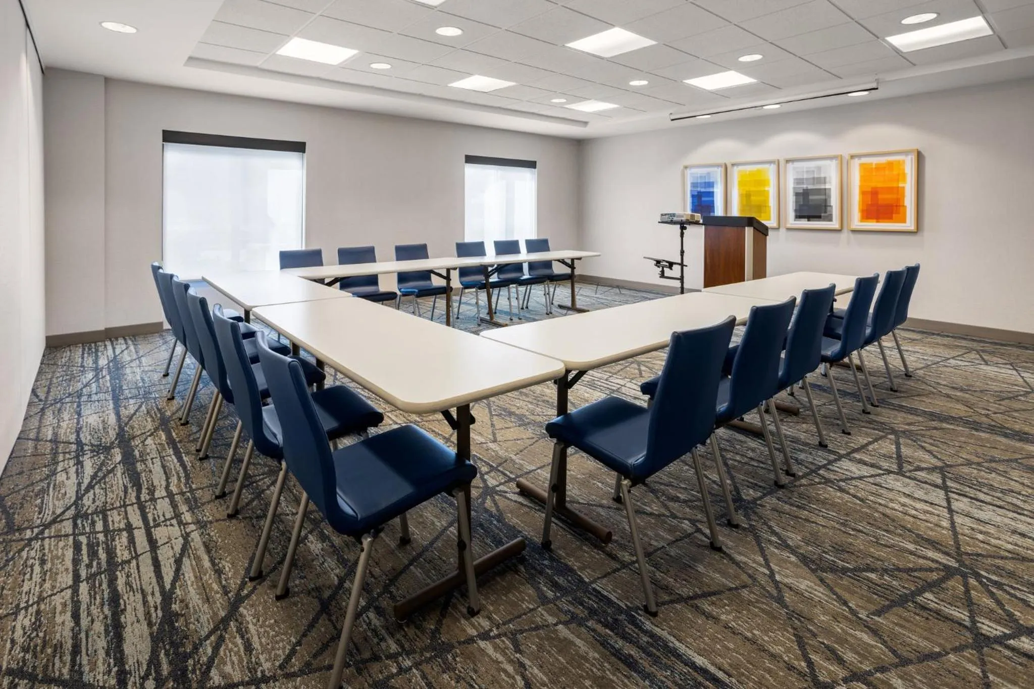 Meeting/conference room in Holiday Inn Express and Suites Newberry by IHG
