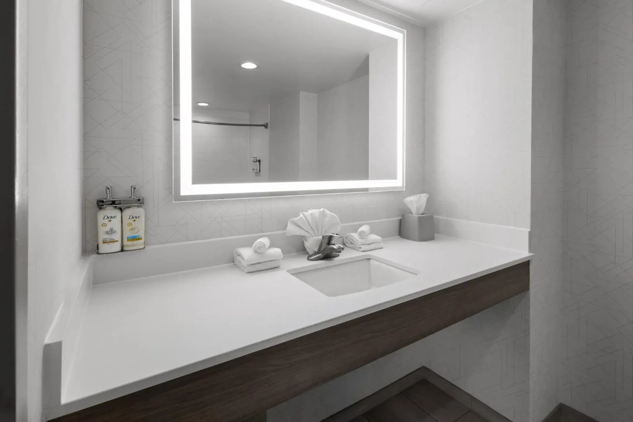 Photo of the whole room in Holiday Inn Express and Suites Newberry by IHG Photo of the whole room in Holiday Inn Express and Suites Newberry by IHG