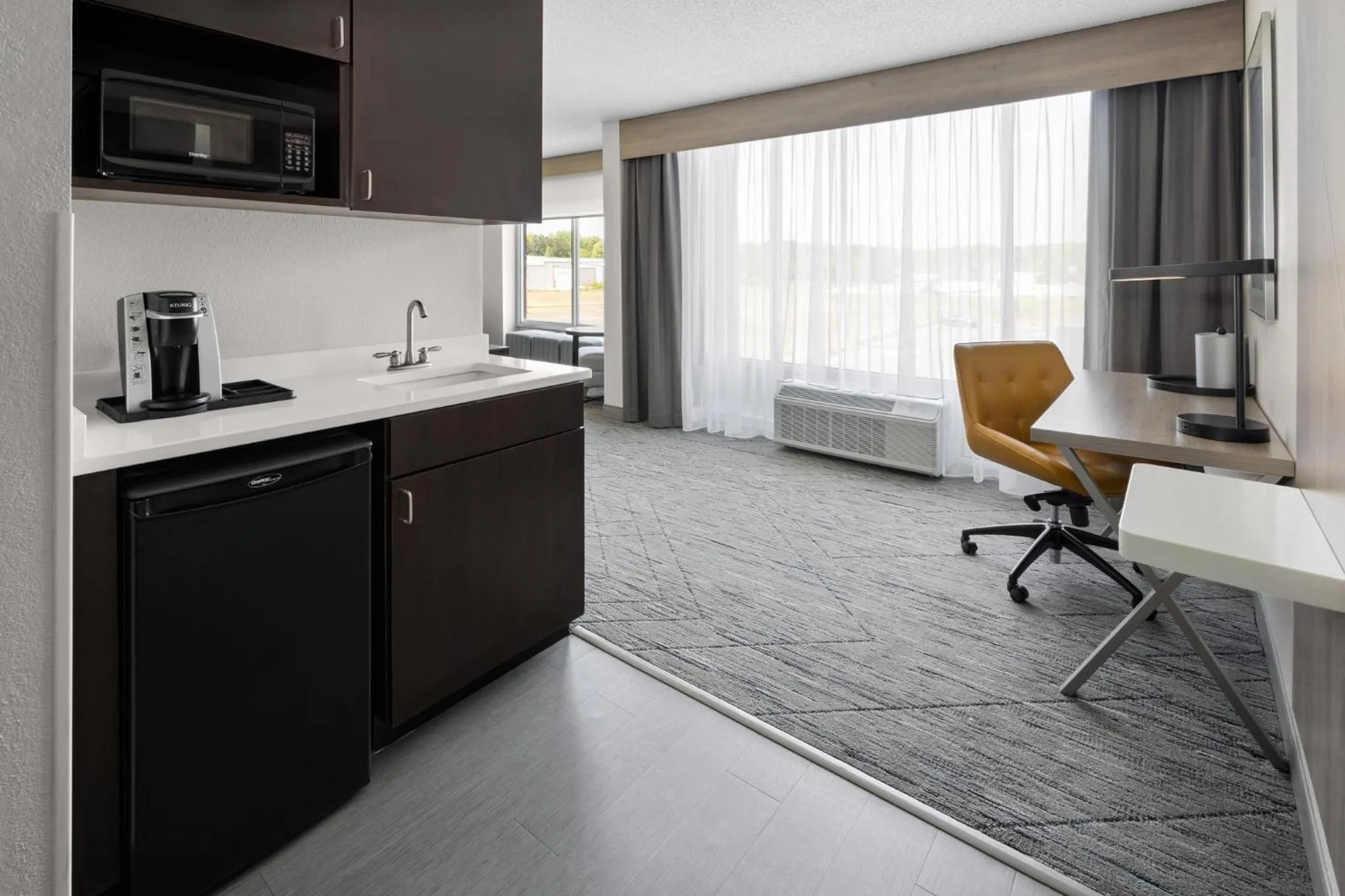 Photo of the whole room in Holiday Inn Express and Suites Newberry by IHG