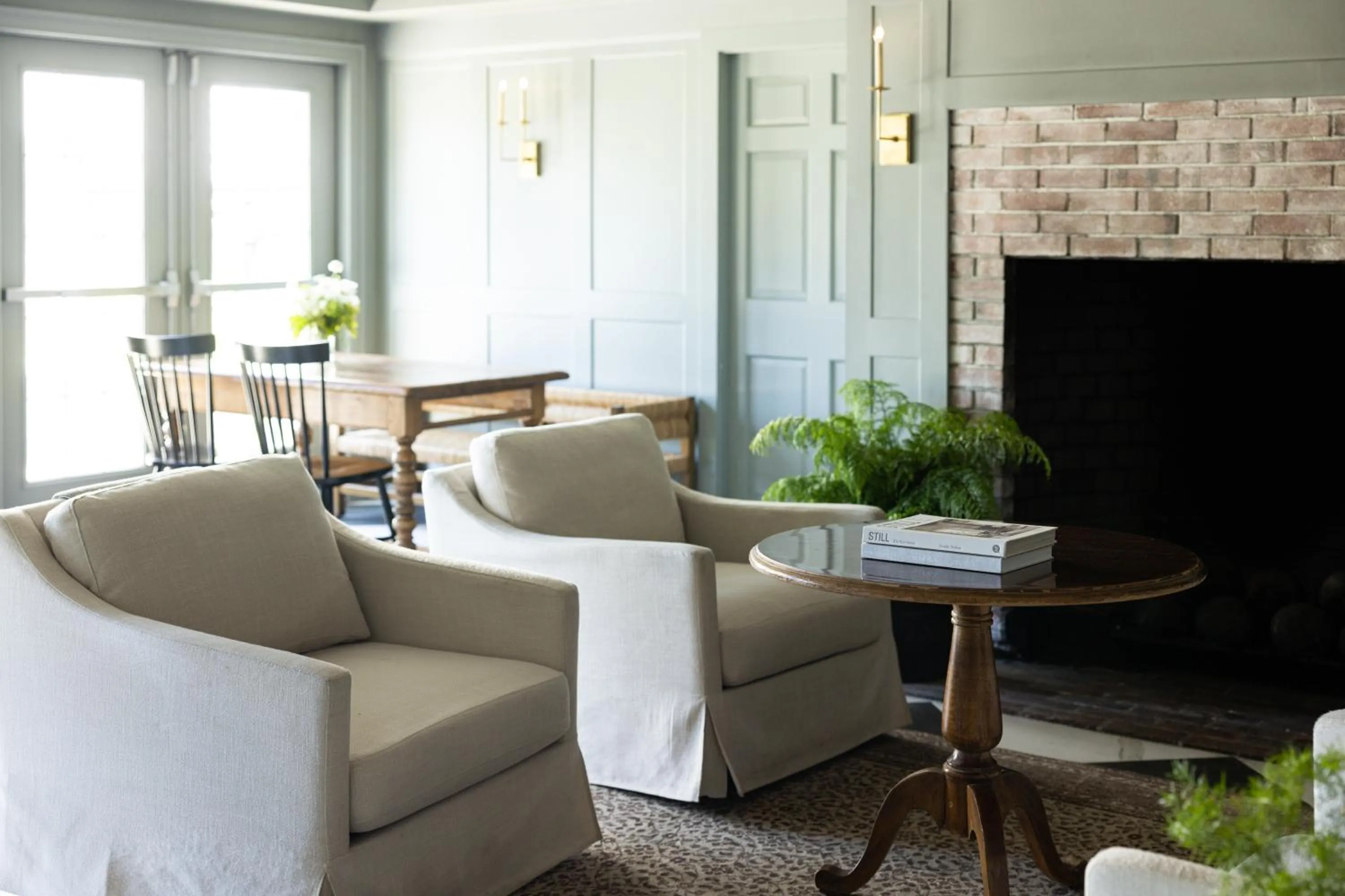 Seating area in The Litchfield Inn