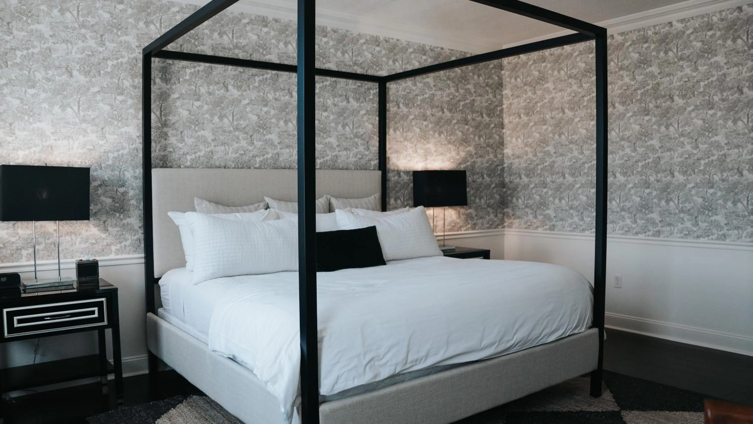 Bedroom, Bed in The Litchfield Inn