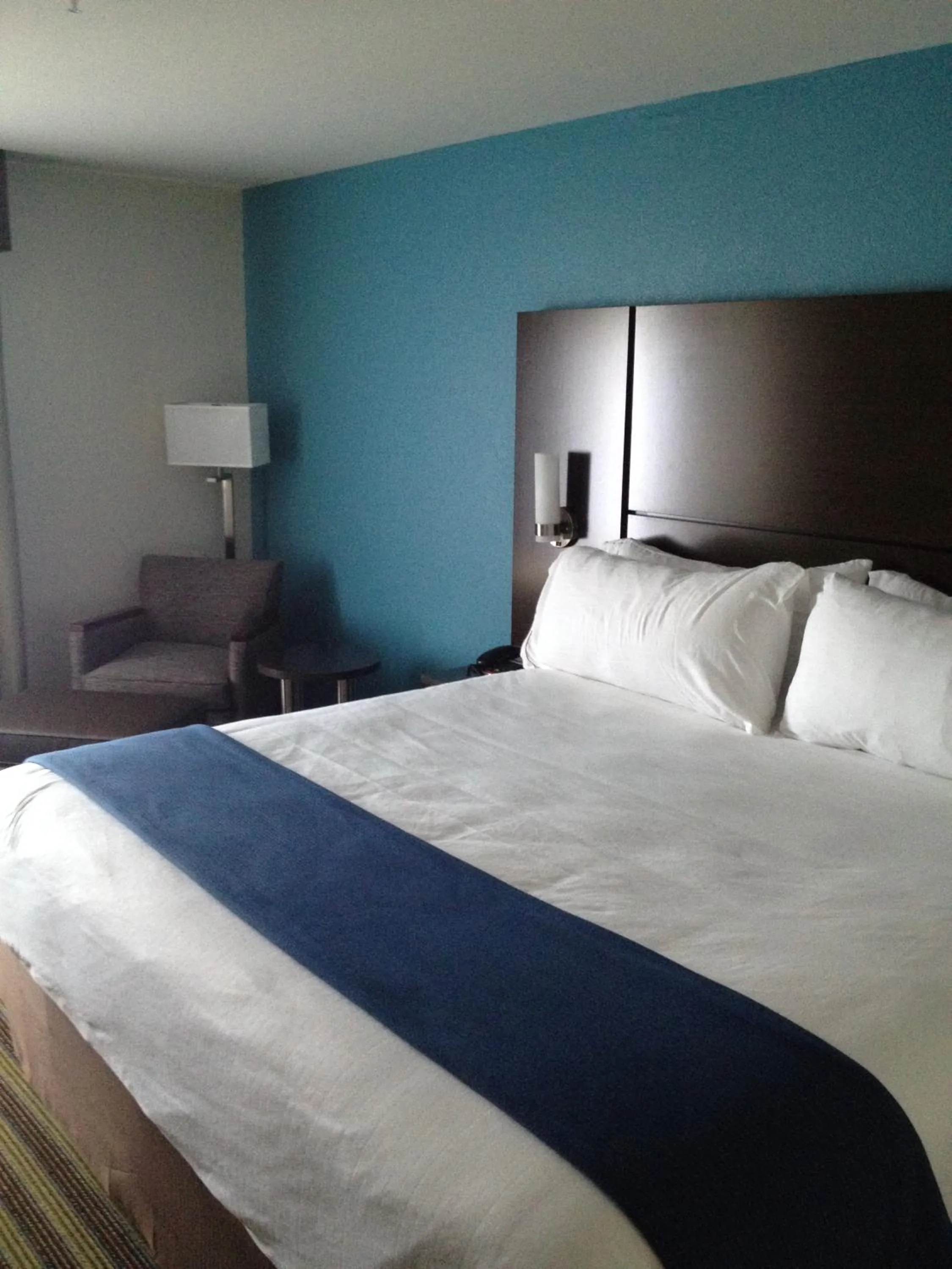 Photo of the whole room, Bed in Holiday Inn Express Montgomery East I-85 by IHG