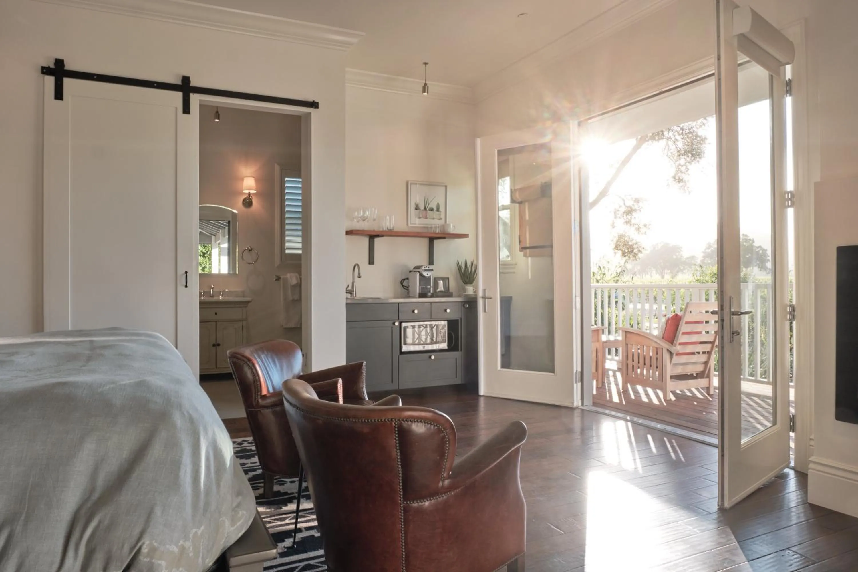 Coffee/tea facilities in The Setting Inn Napa Valley