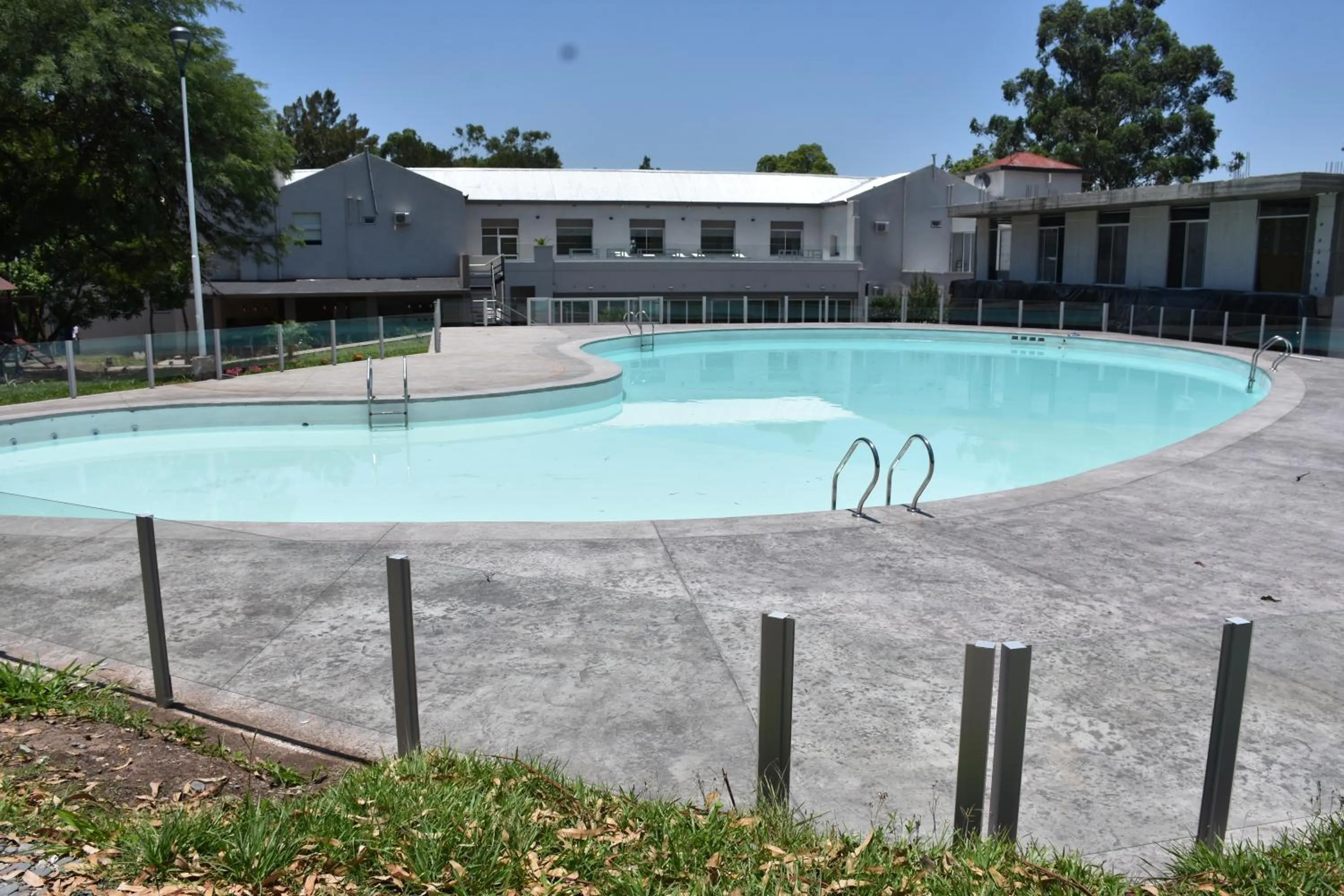 Swimming pool in Hostería Atahualpa Yupanqui