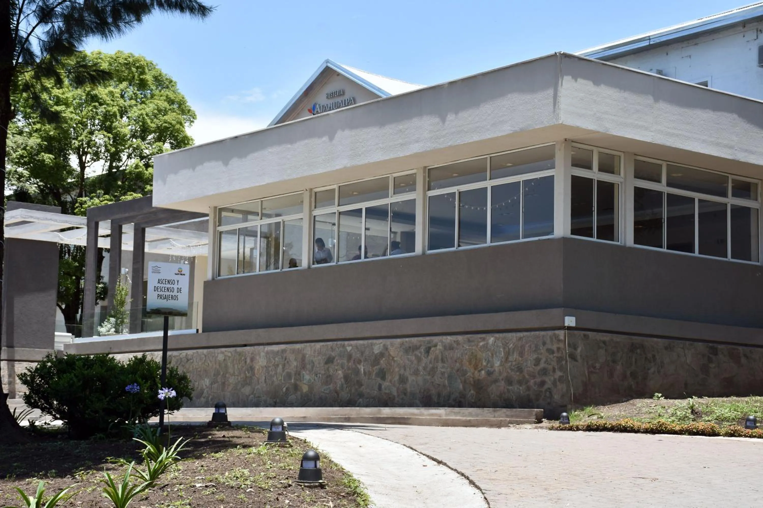 Facade/entrance in Hostería Atahualpa Yupanqui
