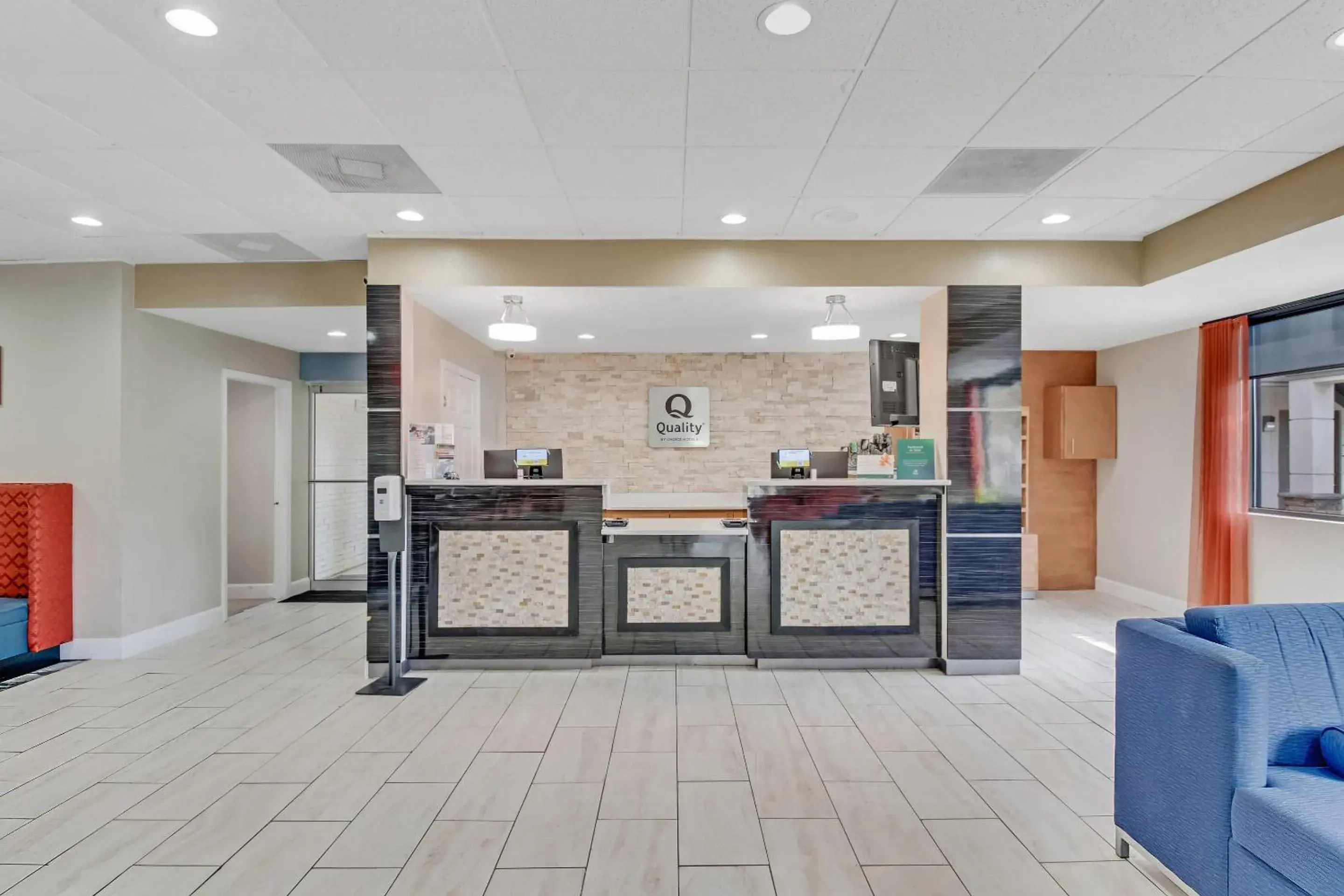 Lobby or reception in Quality Inn Dalton East Lobby or reception in Quality Inn Dalton East