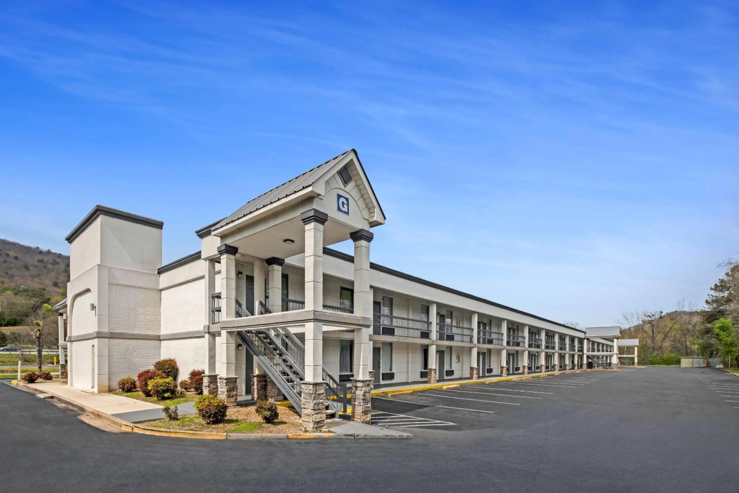 Property building in Quality Inn Dalton East