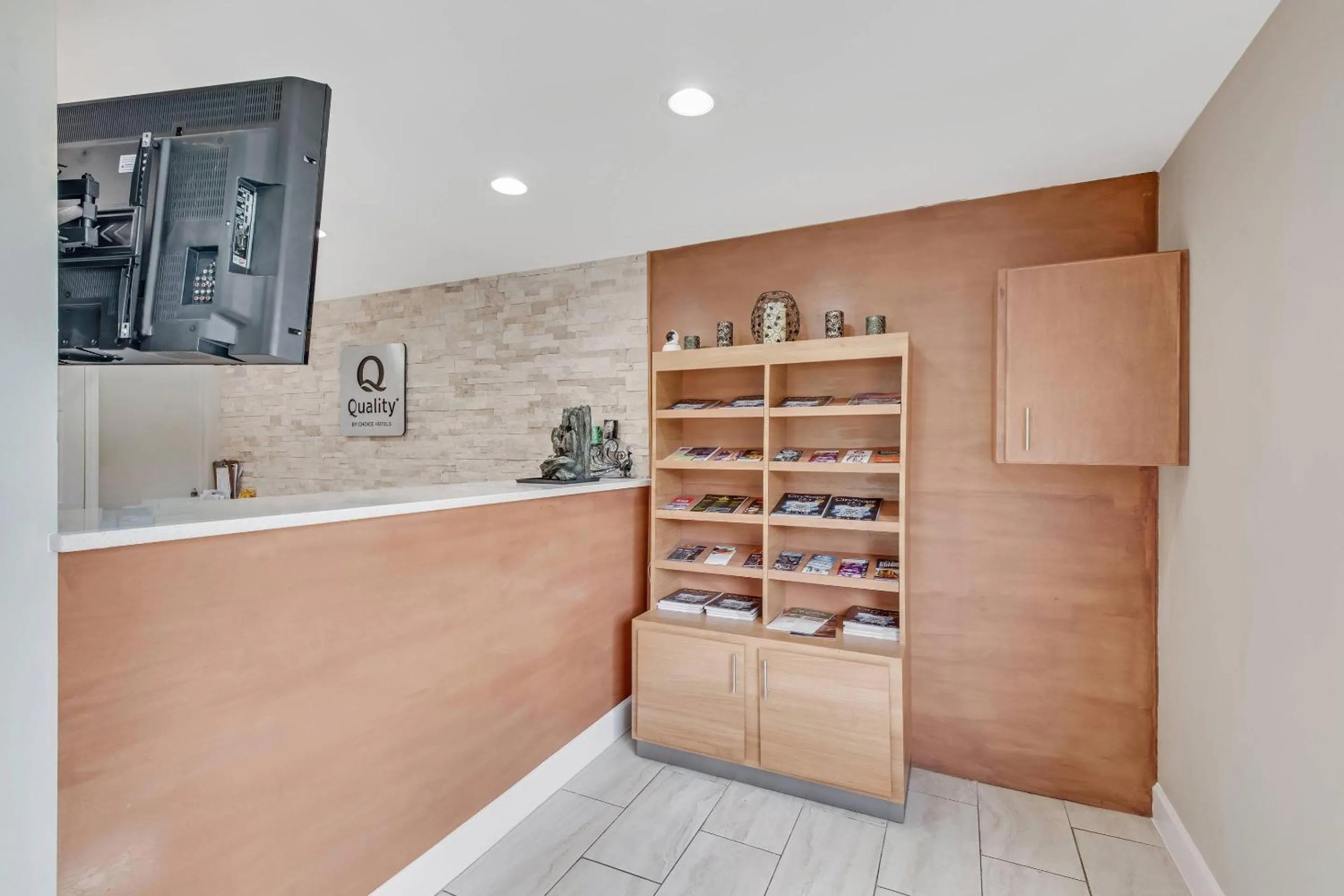 Lobby or reception in Quality Inn Dalton East