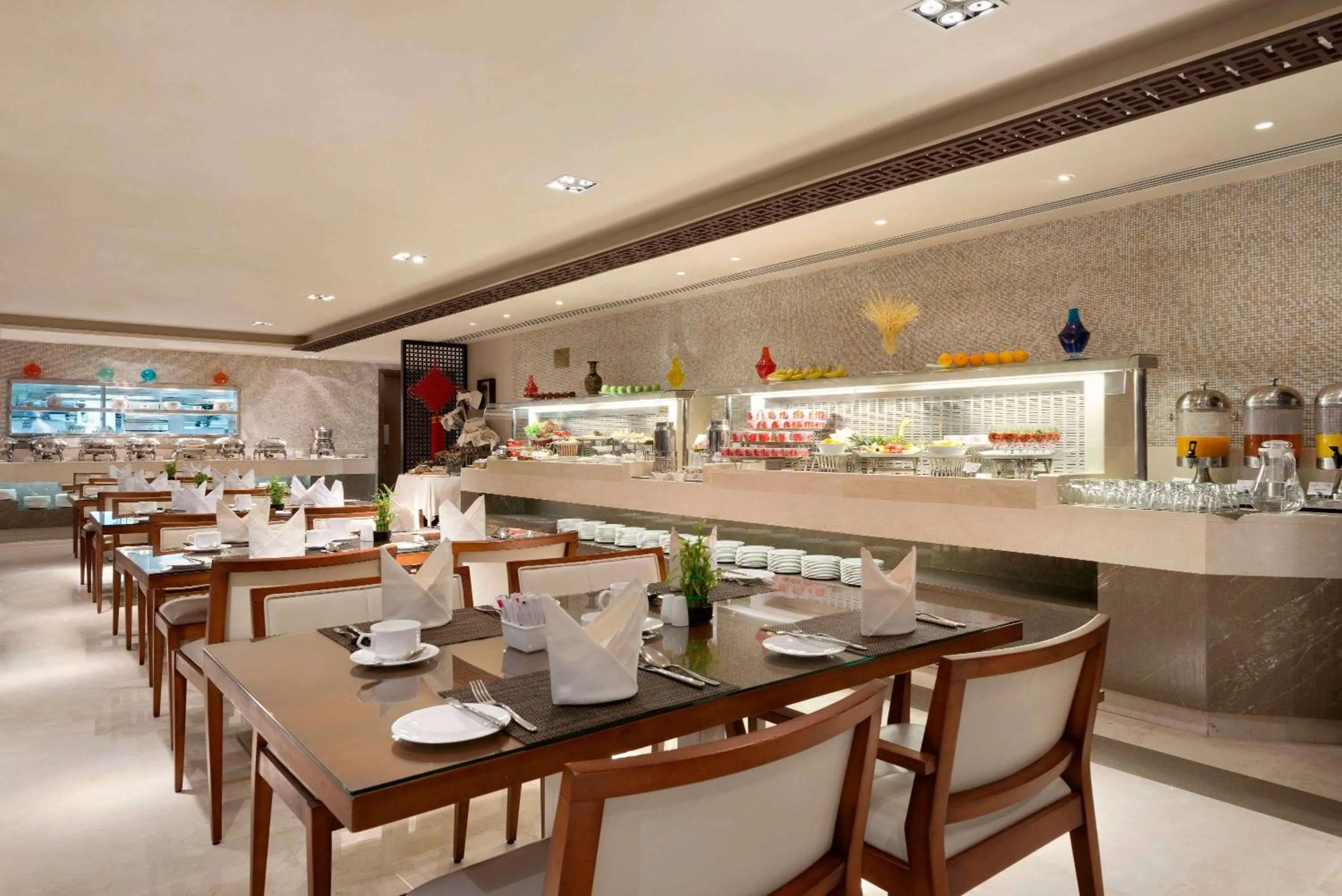 Restaurant/places to eat in Ramada Downtown Abu Dhabi