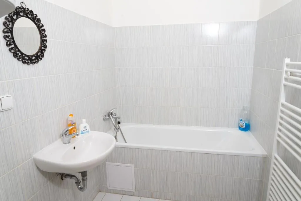 Bathroom in Hotel Praha Club bed & breakfast