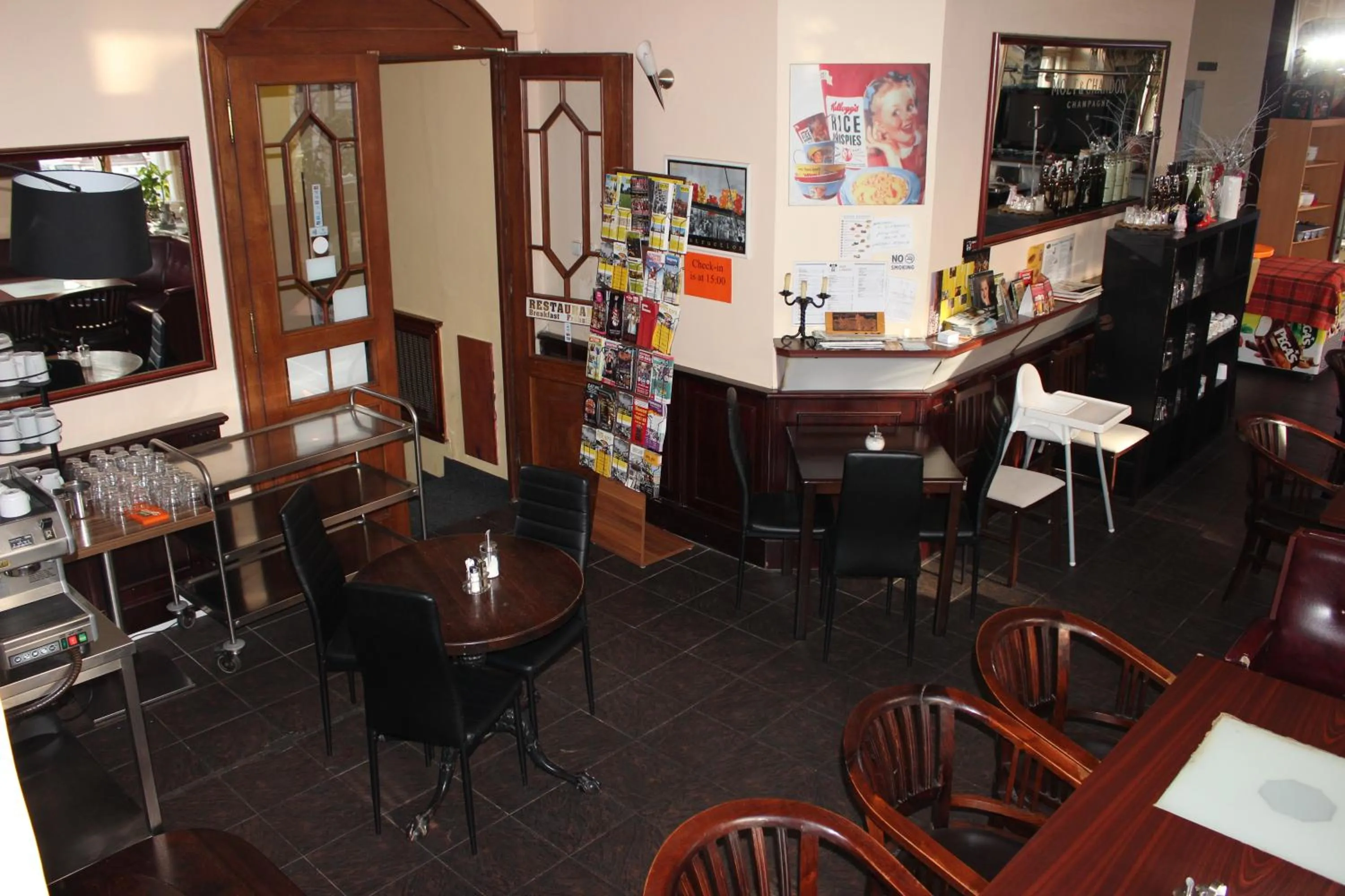 Restaurant/places to eat in Hotel Praha Club bed & breakfast