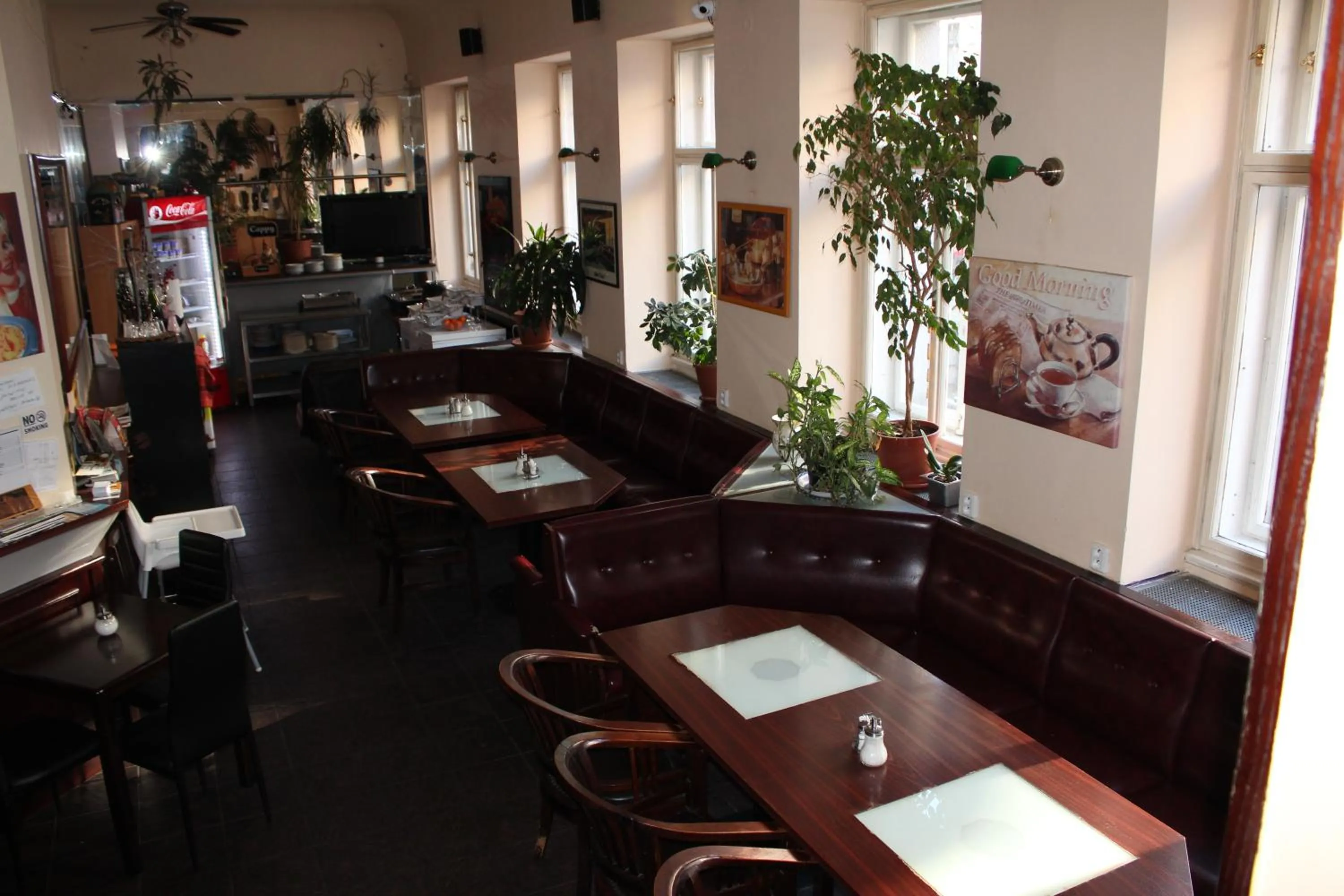 Restaurant/places to eat in Hotel Praha Club bed & breakfast