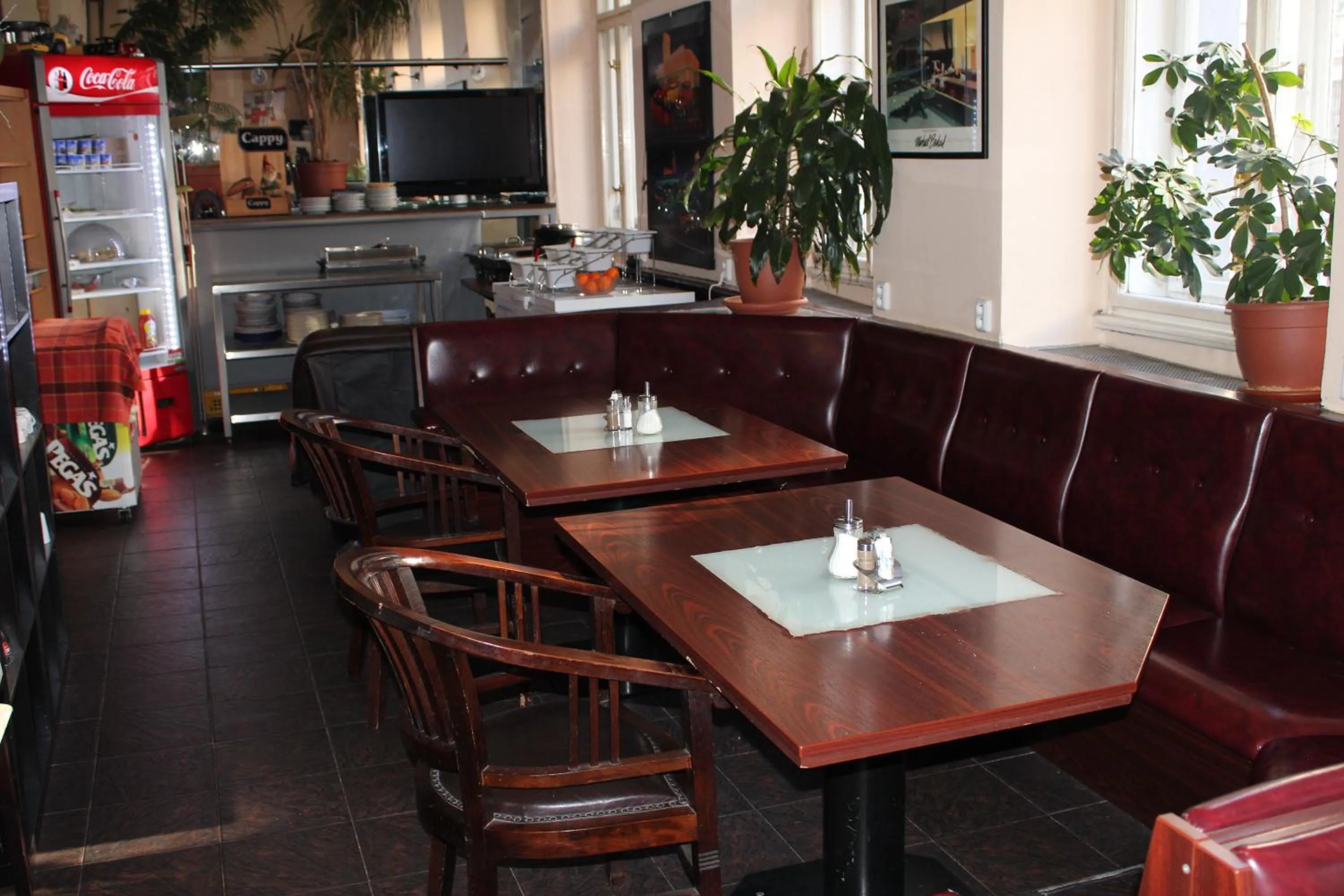 Restaurant/places to eat in Hotel Praha Club bed & breakfast
