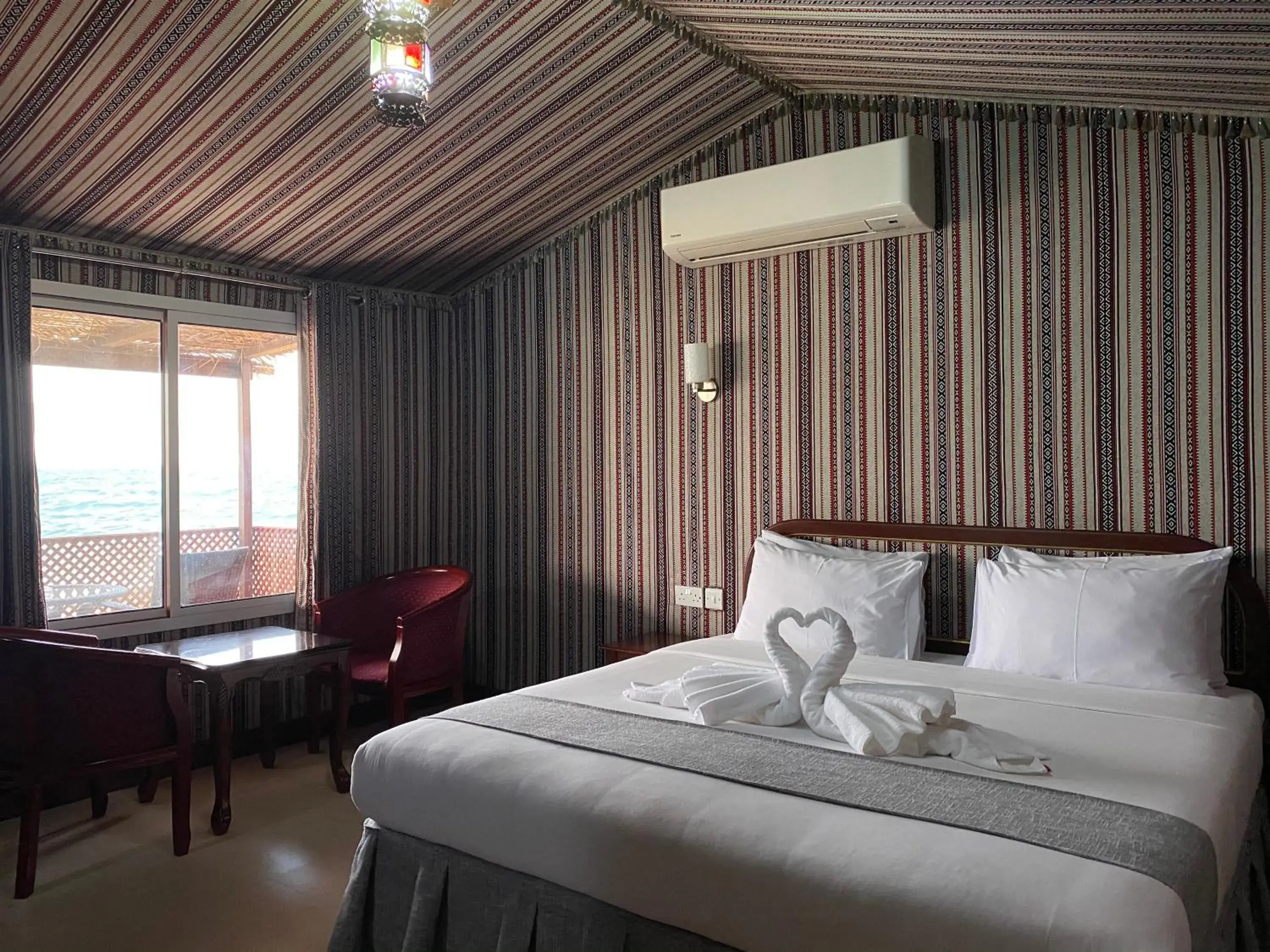 Bedroom, Bed in Turtle Beach Resort Bedroom, Bed in Turtle Beach Resort