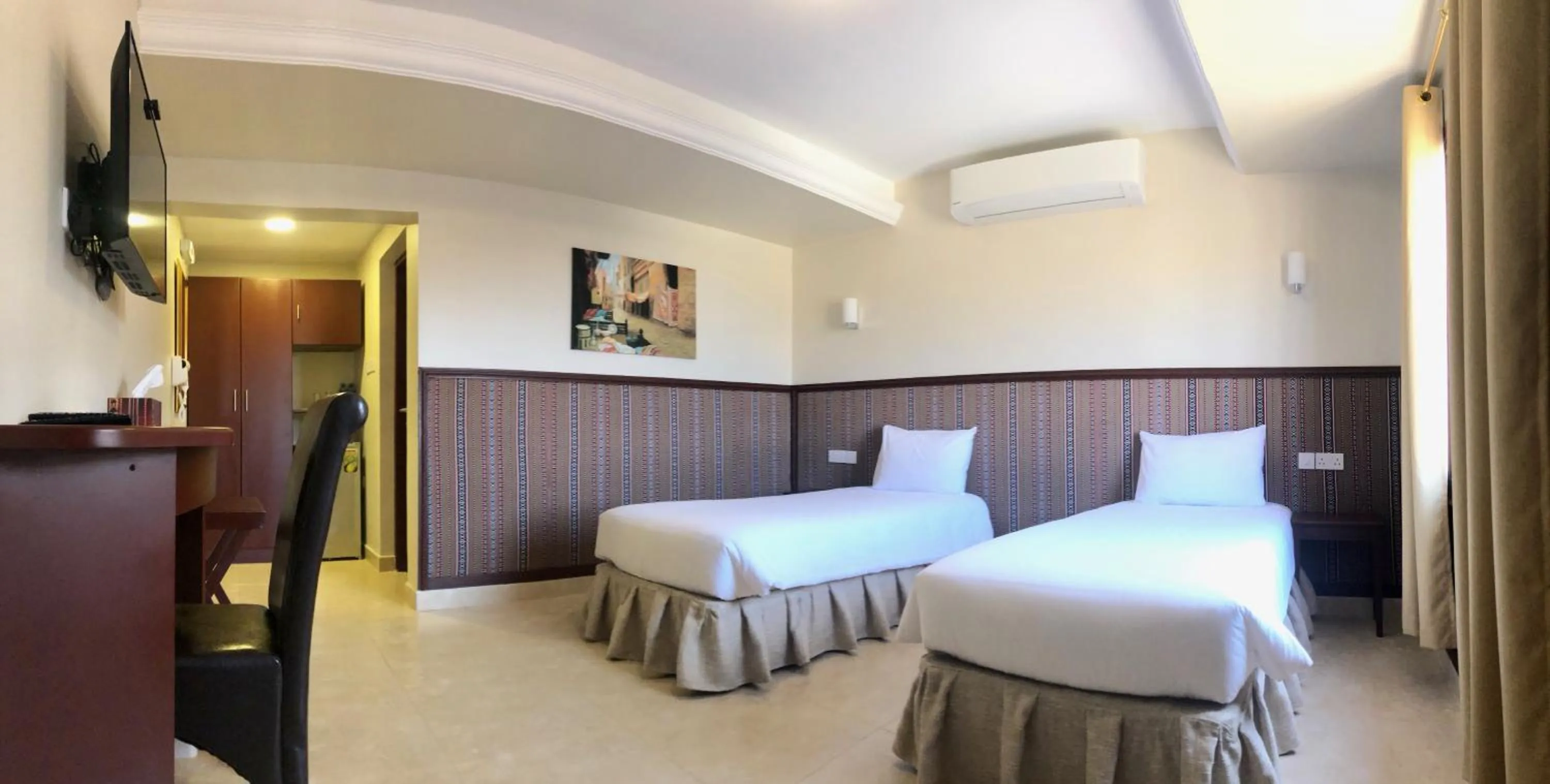 Bedroom, Bed in Turtle Beach Resort