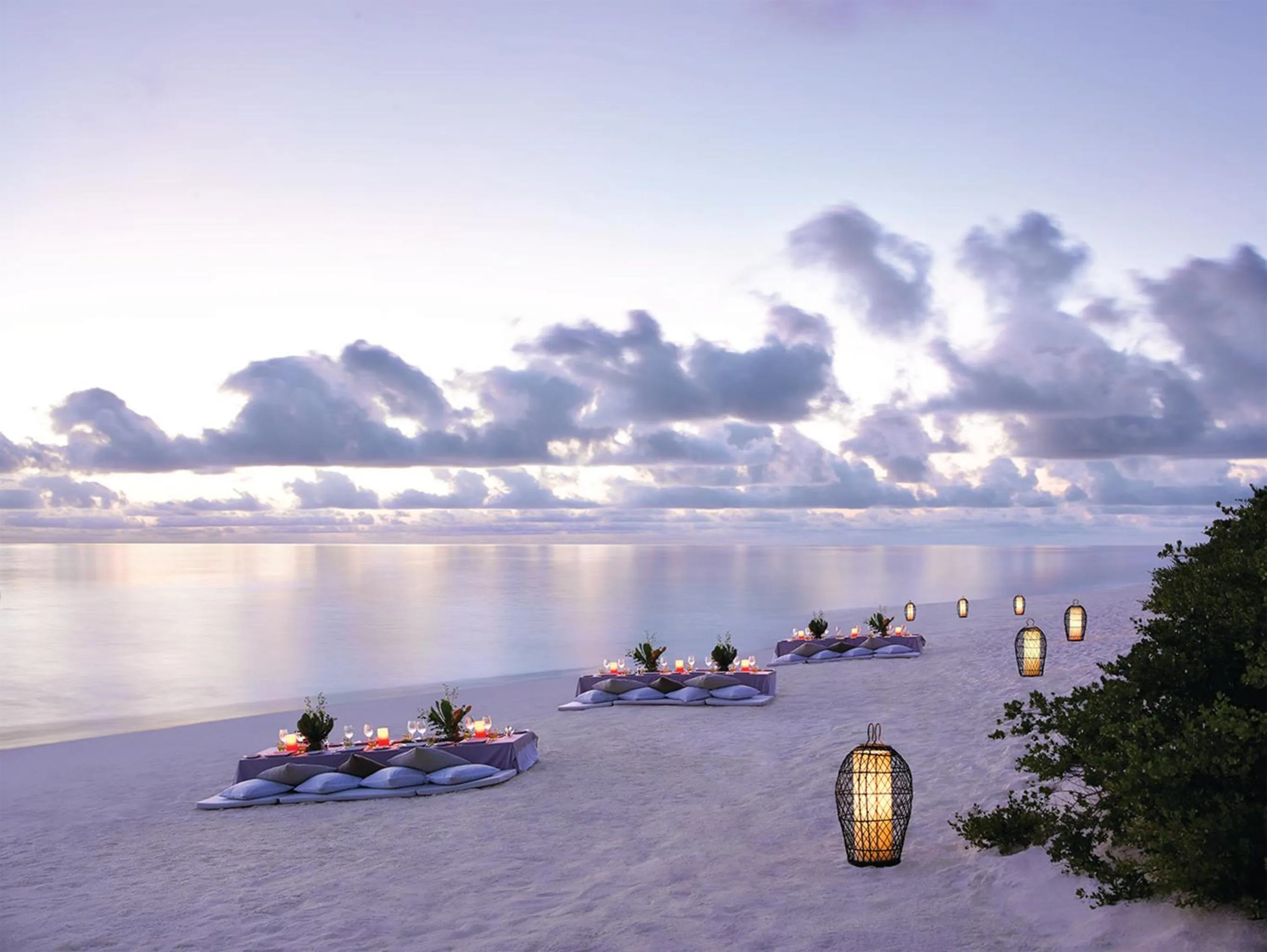 Restaurant/places to eat in Dusit Thani Maldives - 50 percent discount on transfers for stays until 20 Dec 2025