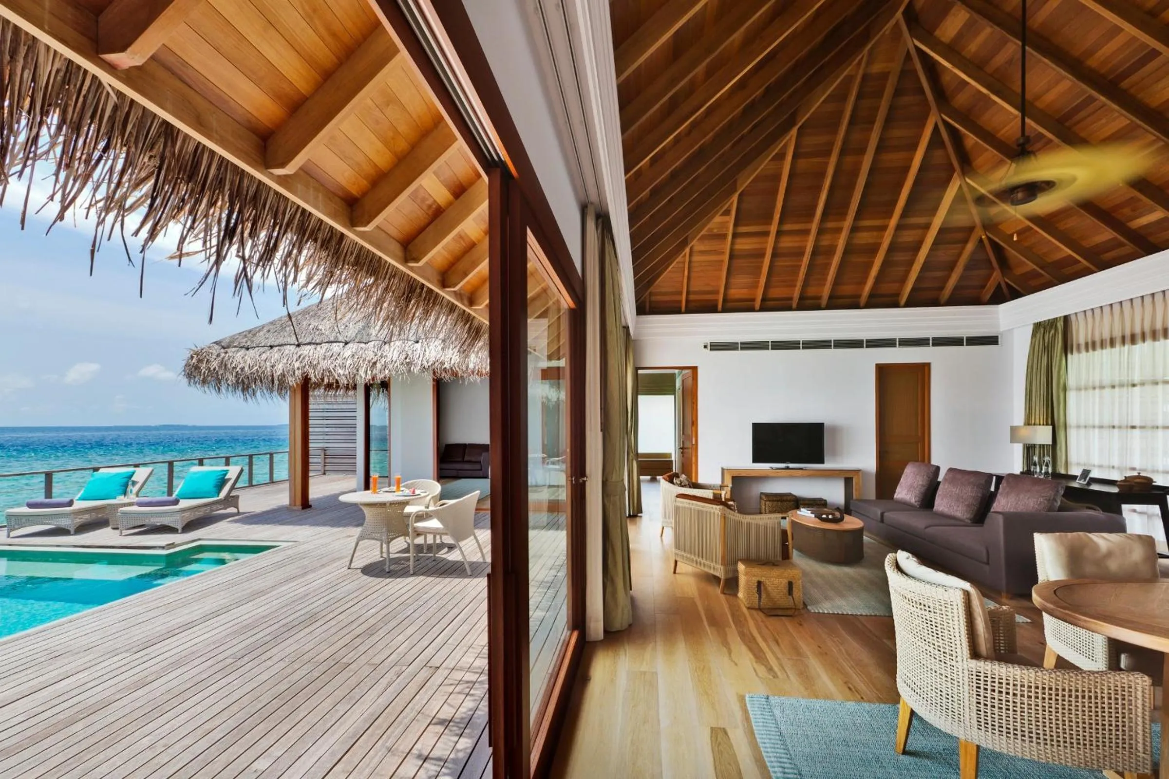 TV and multimedia in Dusit Thani Maldives - 50 percent discount on transfers for stays until 20 Dec 2025