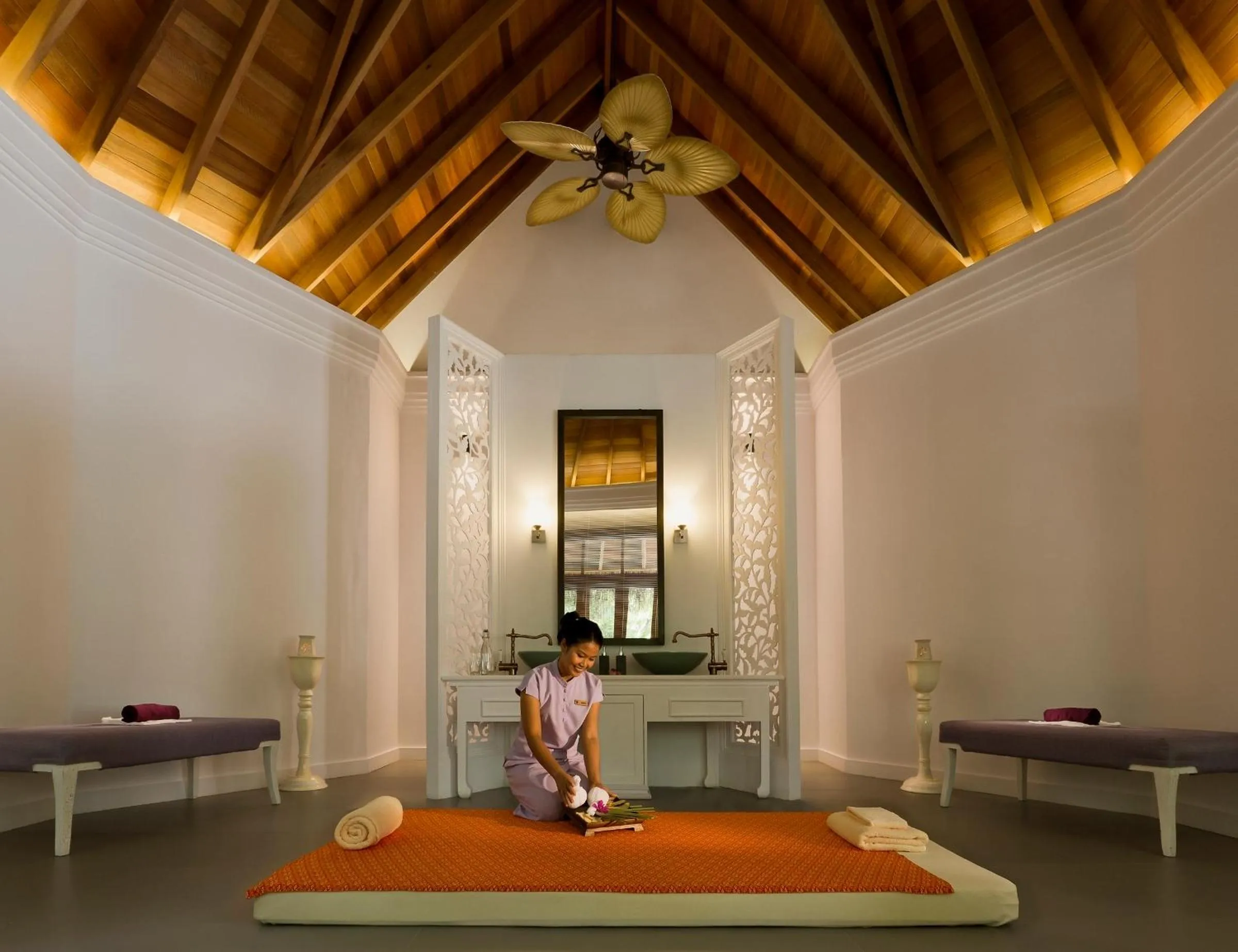 Staff in Dusit Thani Maldives - 50 percent discount on transfers for stays until 20 Dec 2025