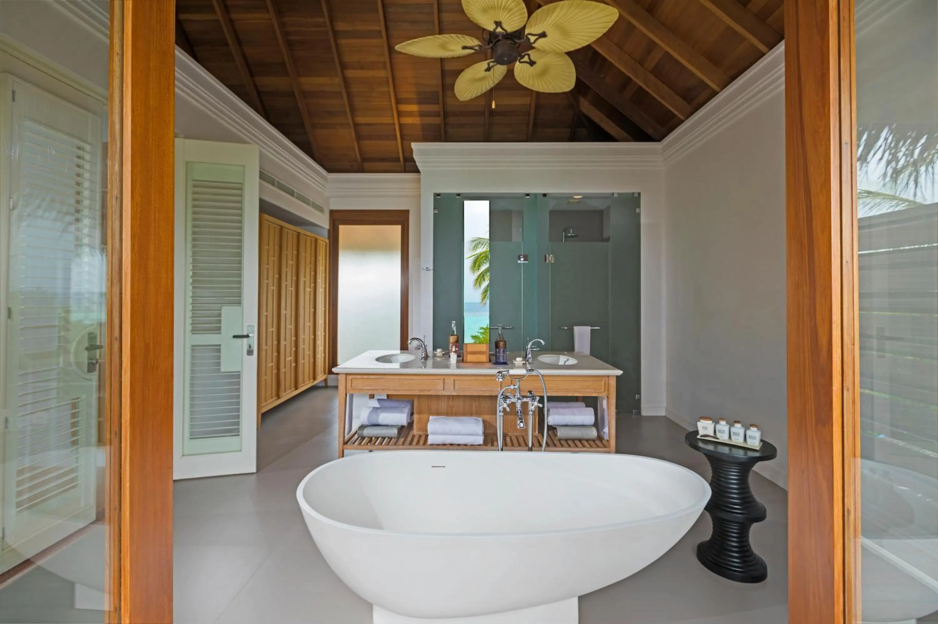 Bathroom in Dusit Thani Maldives - 50 percent discount on transfers for stays until 20 Dec 2025