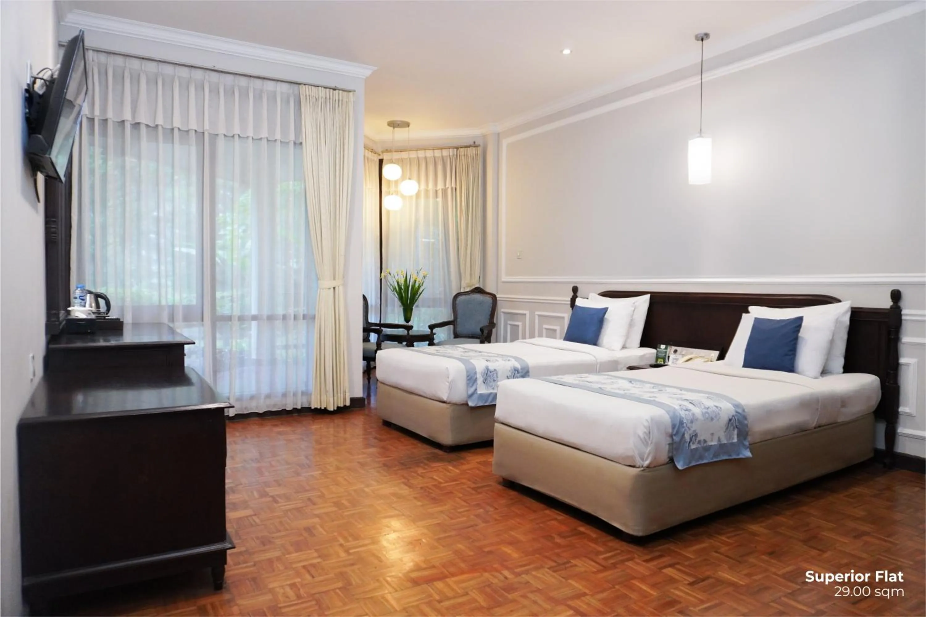 Bed in Puteri Gunung Hotel