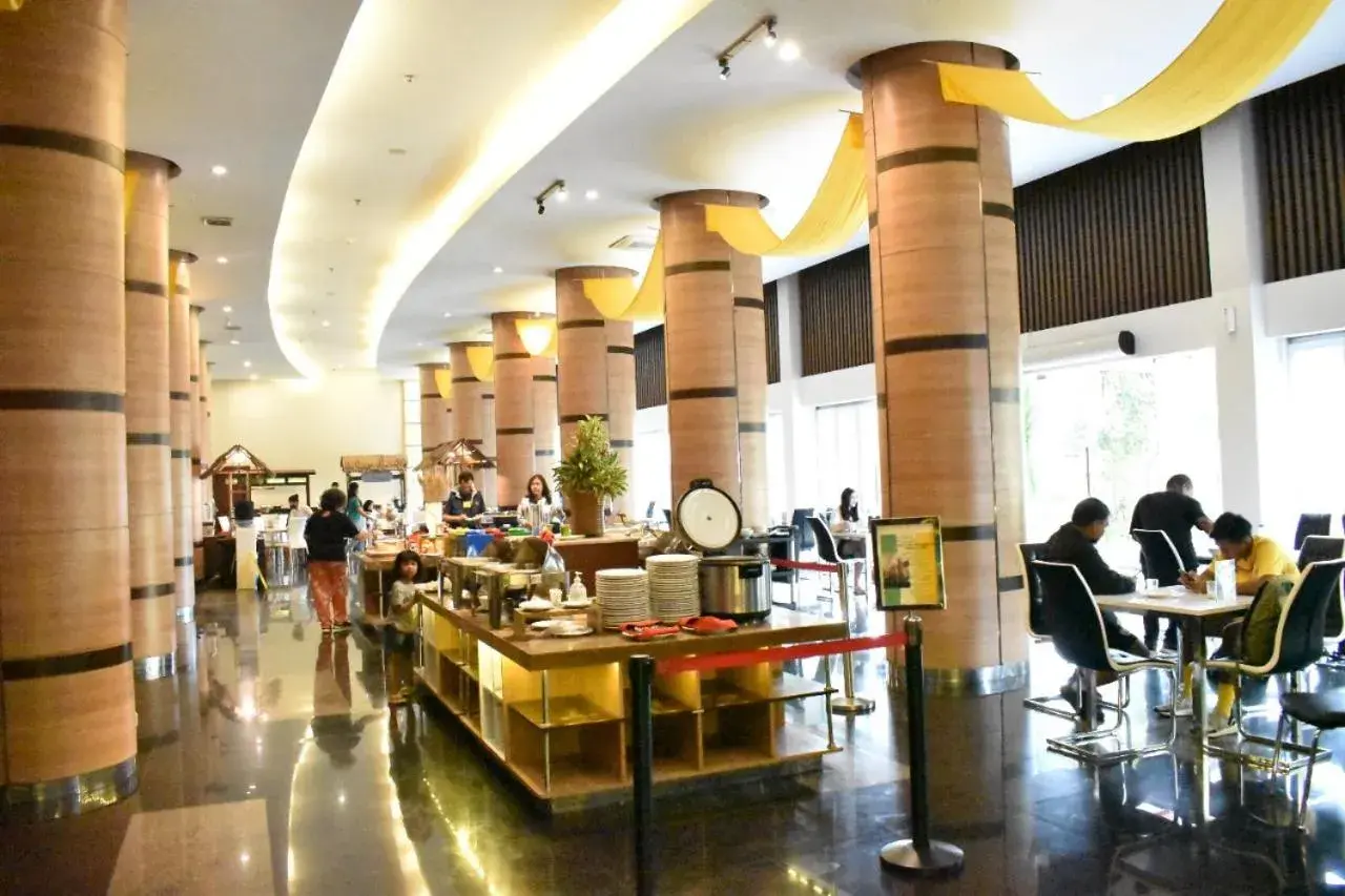 Restaurant/places to eat in Lorin Sentul Hotel Restaurant/places to eat in Lorin Sentul Hotel