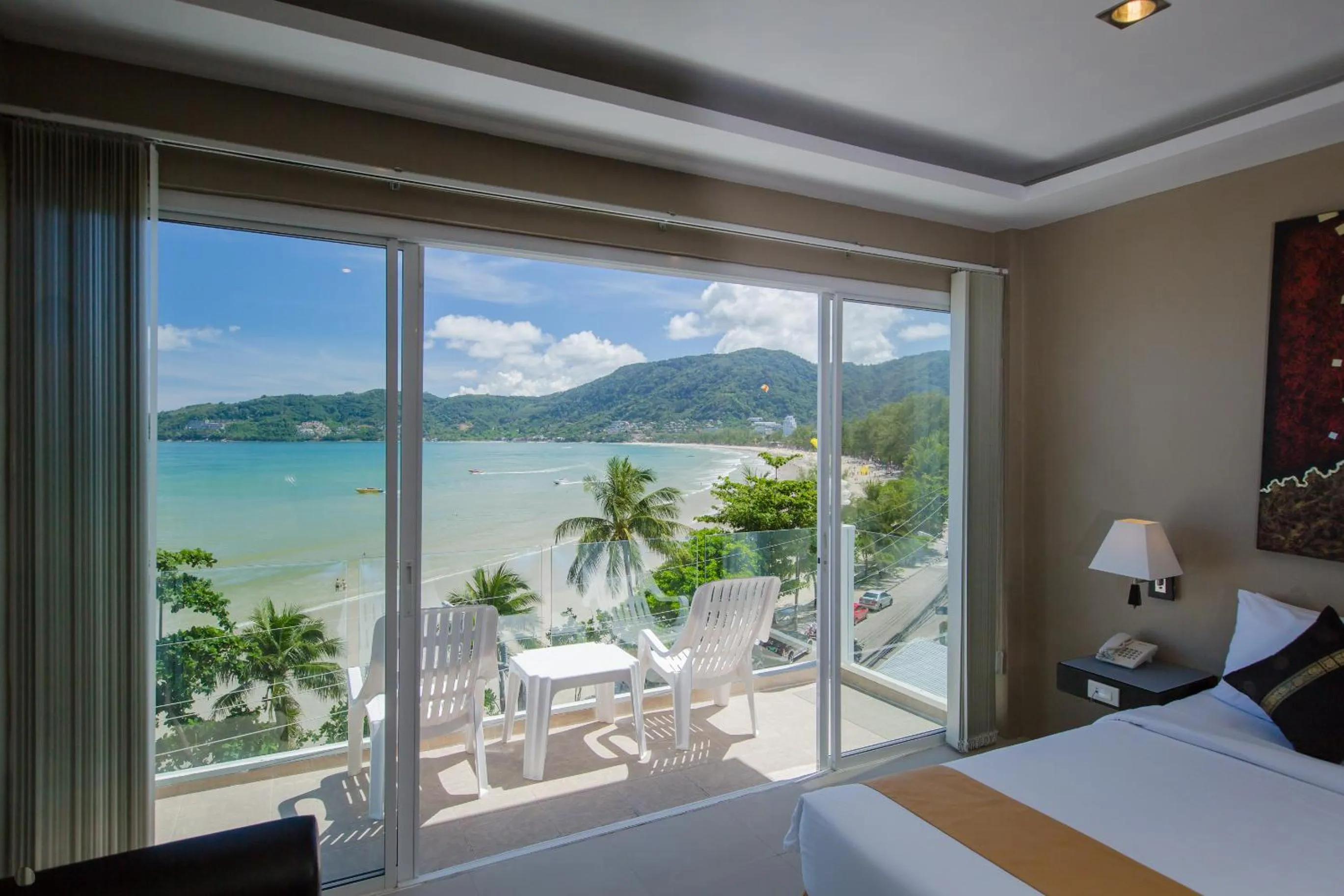 View (from property/room), Bed in The Front Hotel and Apartments