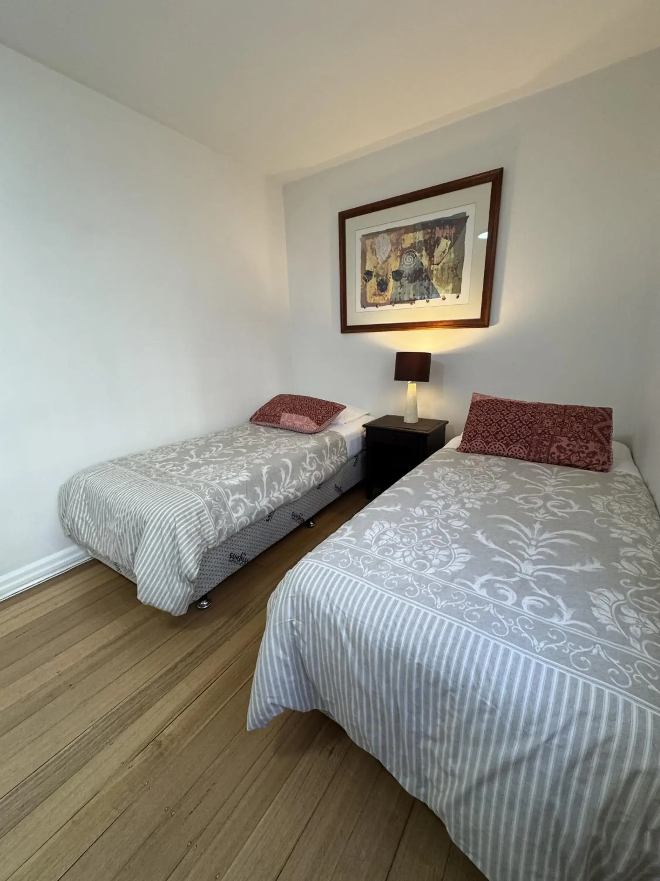 Bed in Knightsbridge Apartments Bed in Knightsbridge Apartments