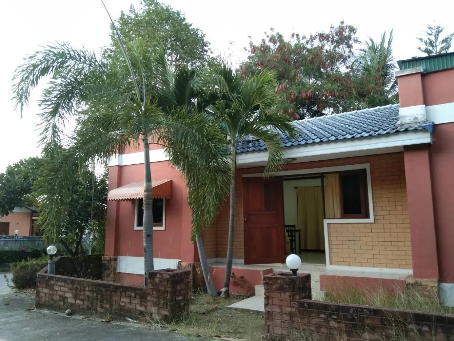 Family in Monkey Samui Hostel Family in Monkey Samui Hostel