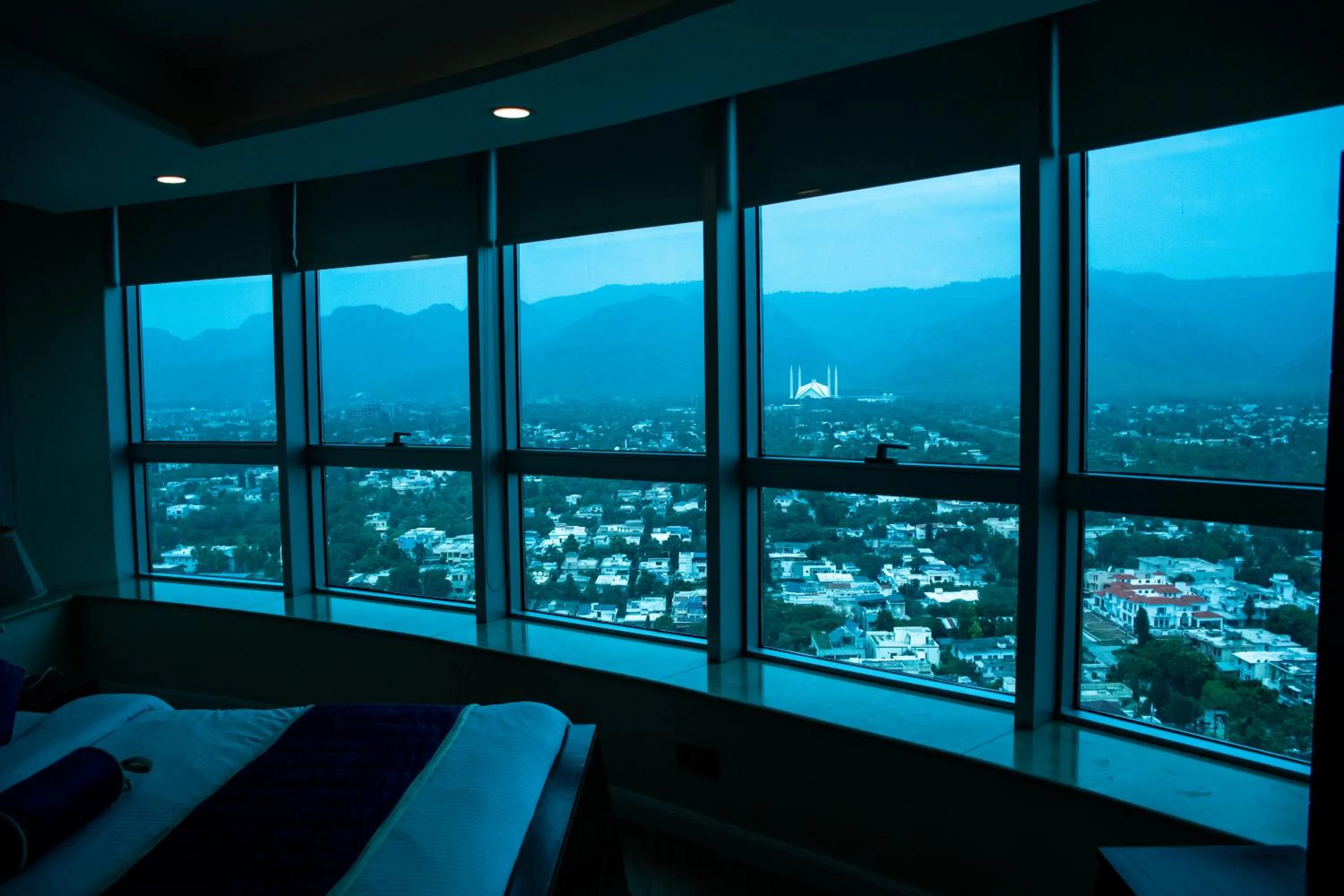 Centaurus Hotel Suites