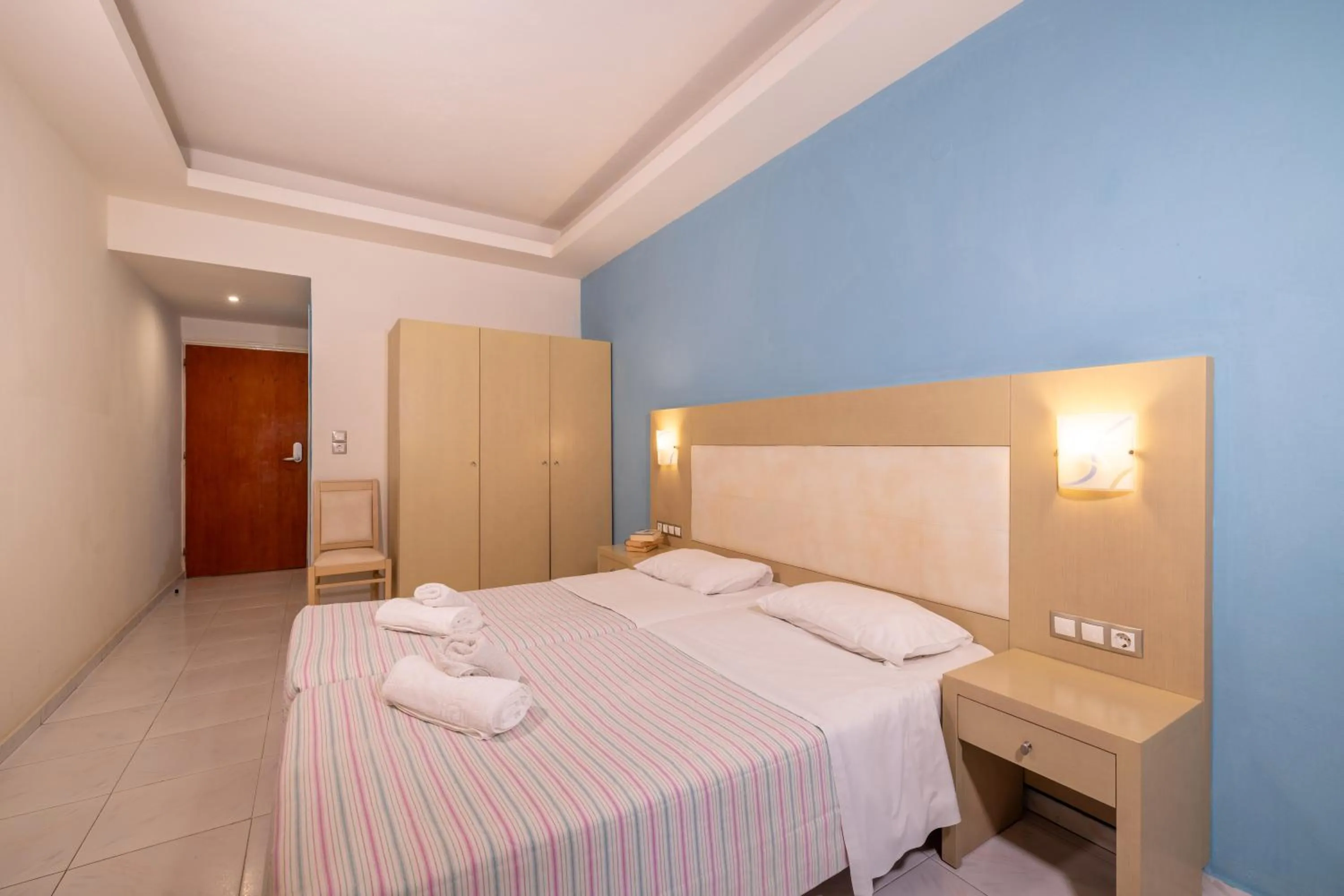 Bed in Porto Koukla Beach