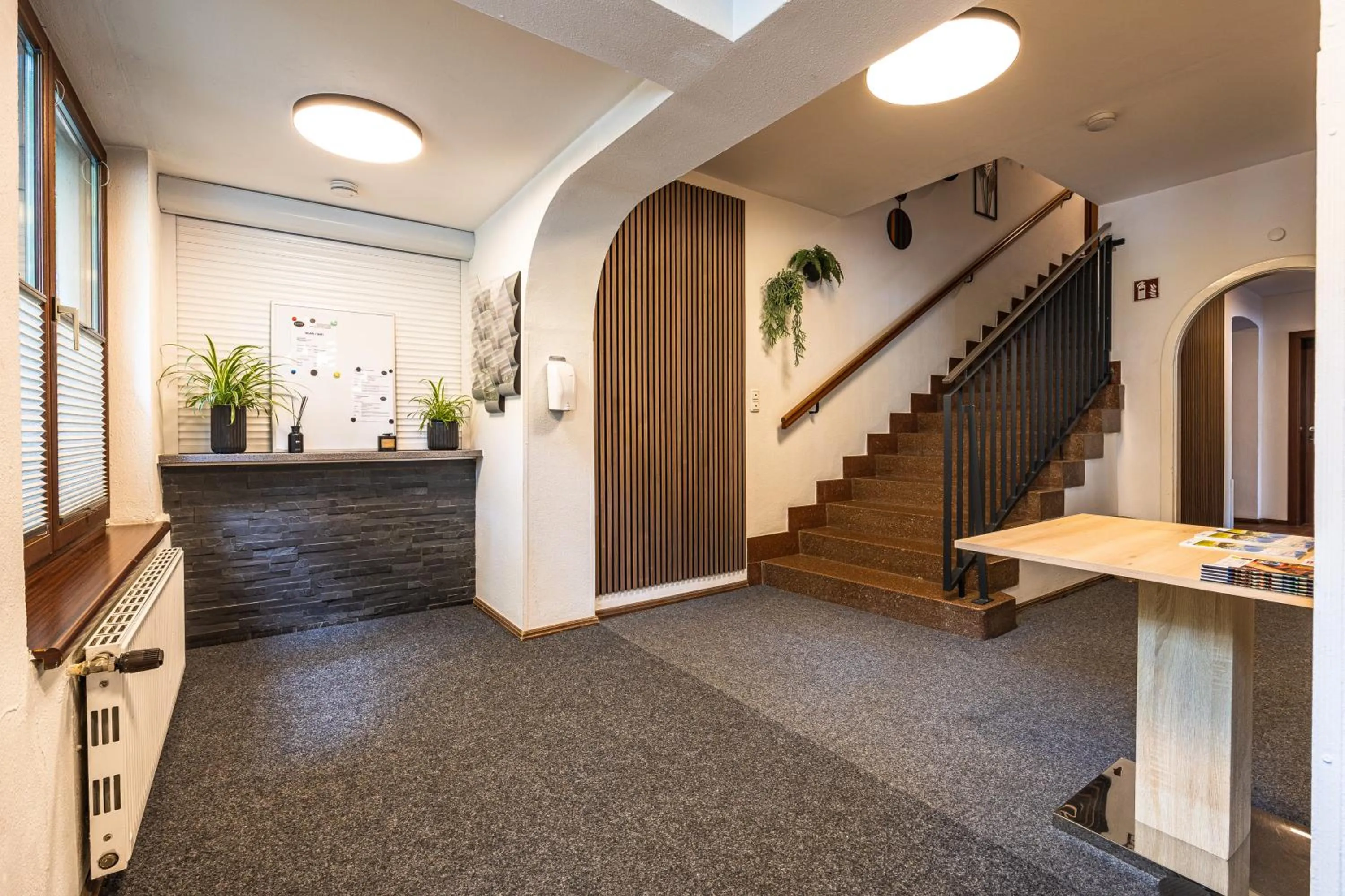 Lake and Cityhotel Edelweiss - self Check in