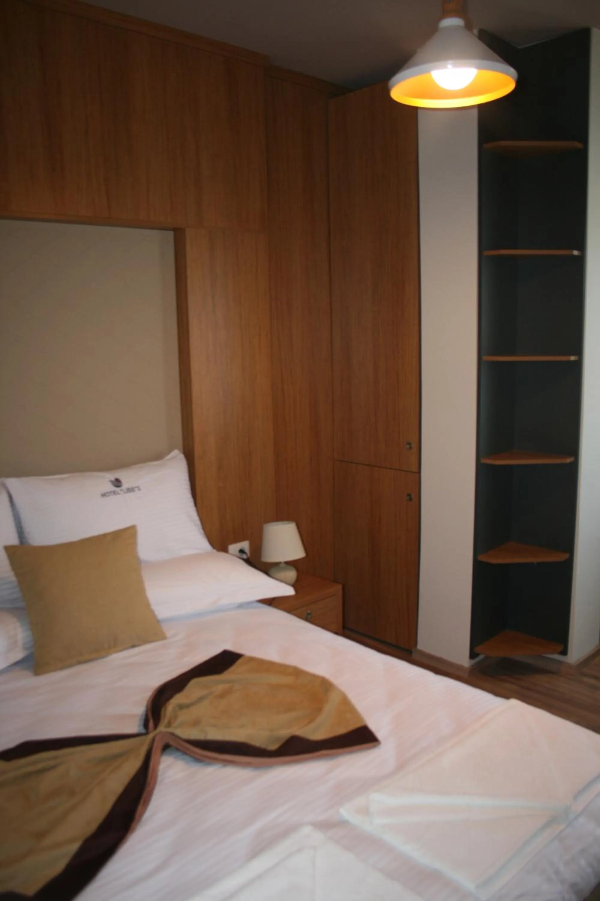 Bedroom in Hotel LISS 2